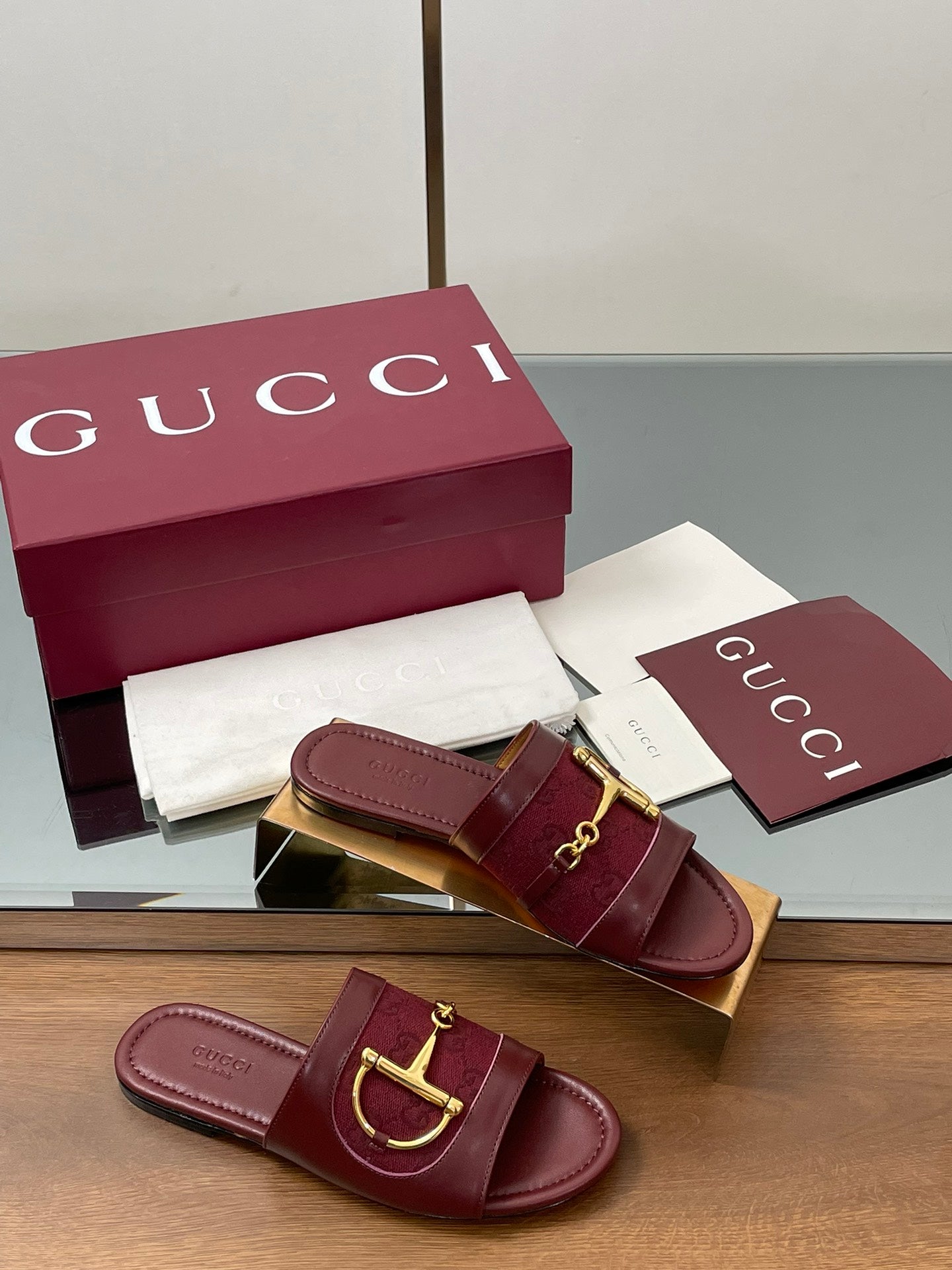 GG D-Shaped Sandals Burgundy Sheepskin Canvas 646461