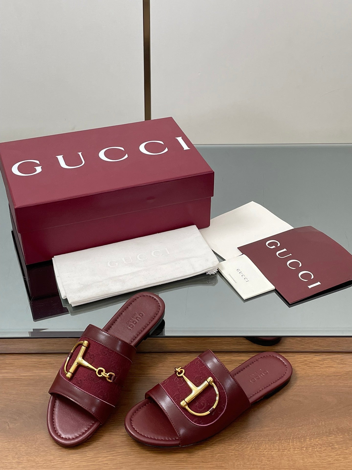 GG D-Shaped Sandals Burgundy Sheepskin Canvas 646461
