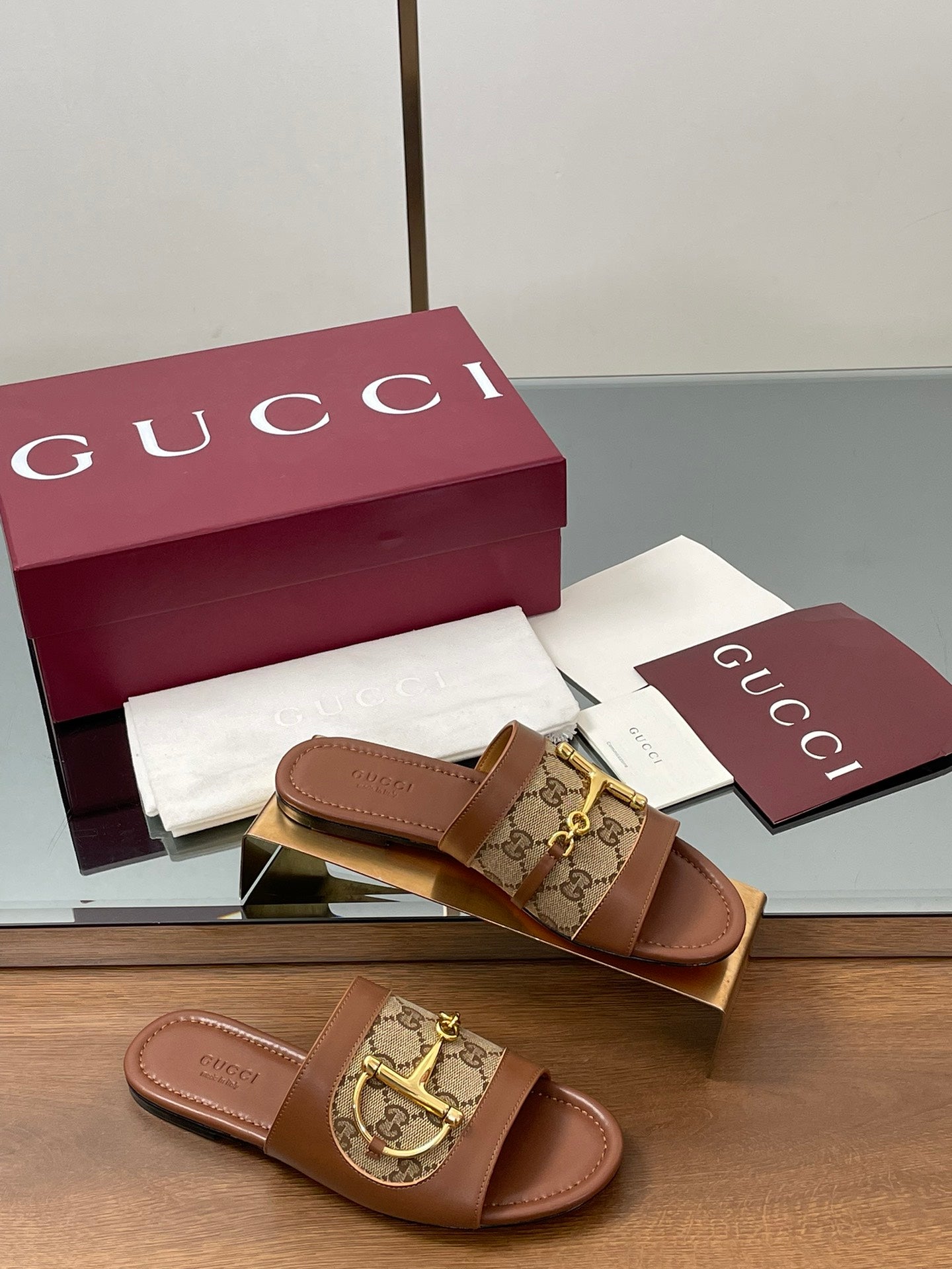 GG D-Shaped Sandals Brown Sheepskin Canvas 646462