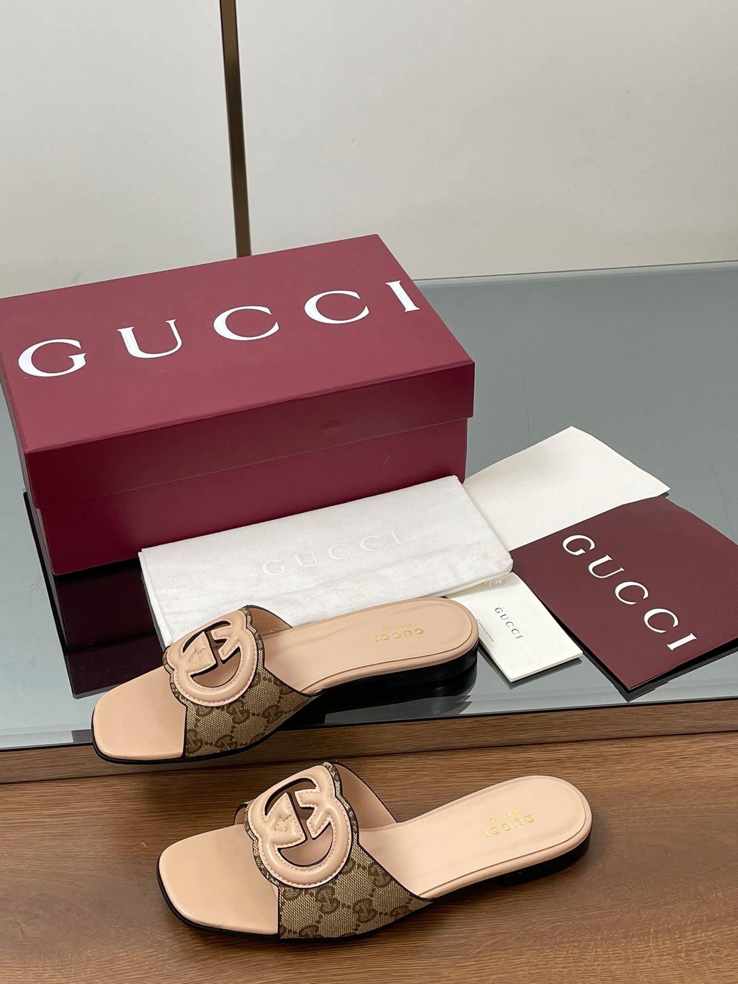 GG Rosso Ancora Slide Sandals Beige Sheepskin Canvas 646490
