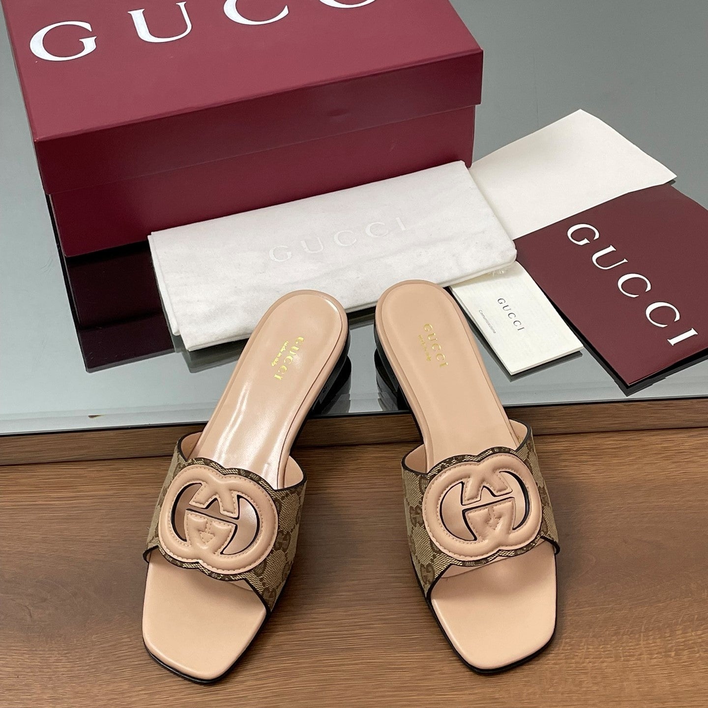 GG Rosso Ancora Slide Sandals Beige Sheepskin Canvas 646490