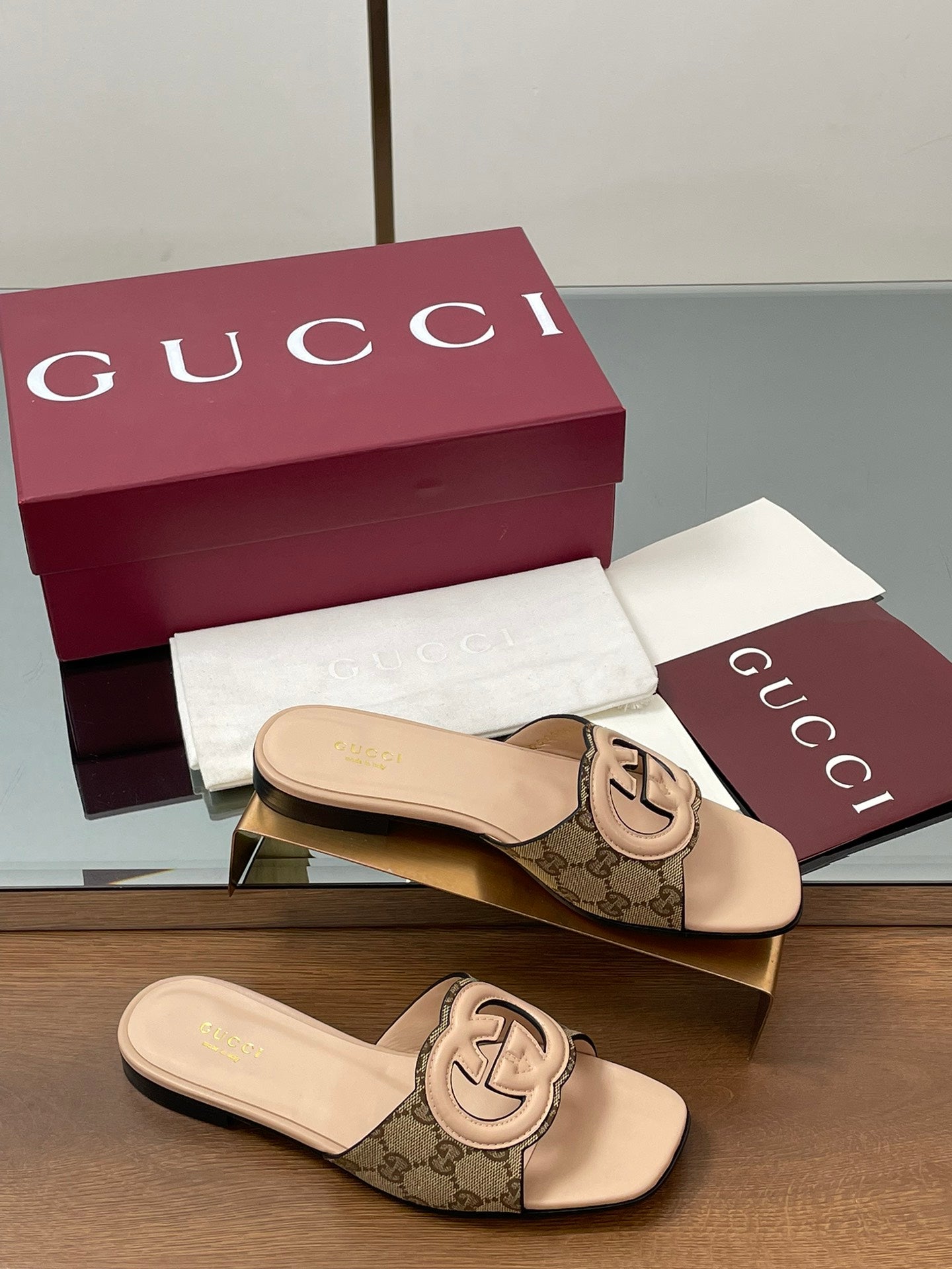 GG Rosso Ancora Slide Sandals Beige Sheepskin Canvas 646490