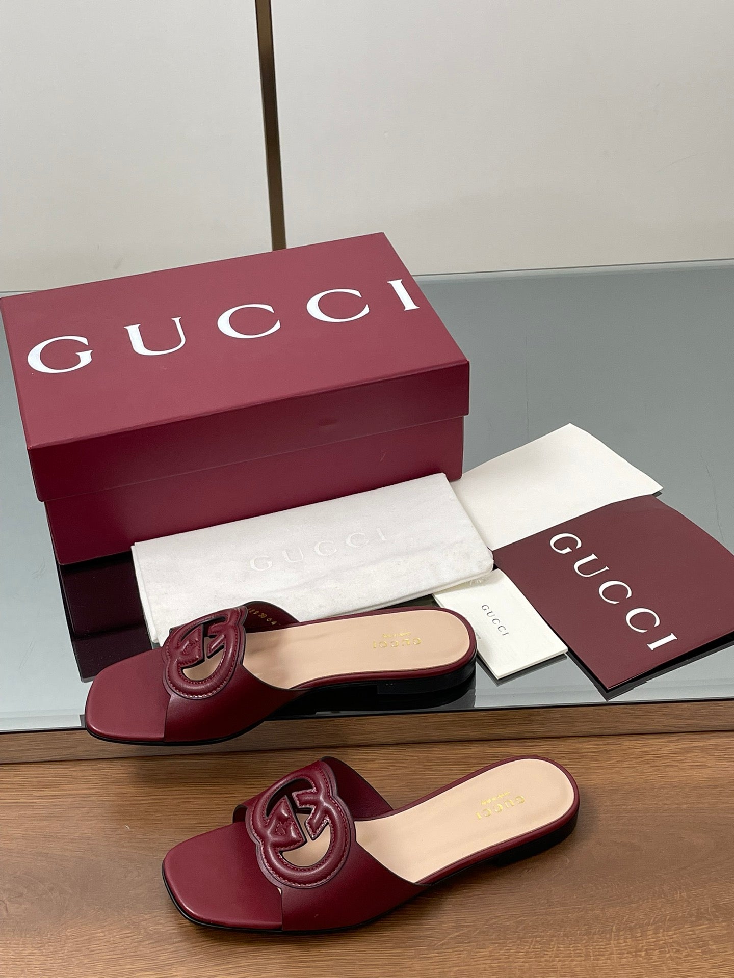 GG Rosso Ancora Slide Sandals Red Sheepskin 646492