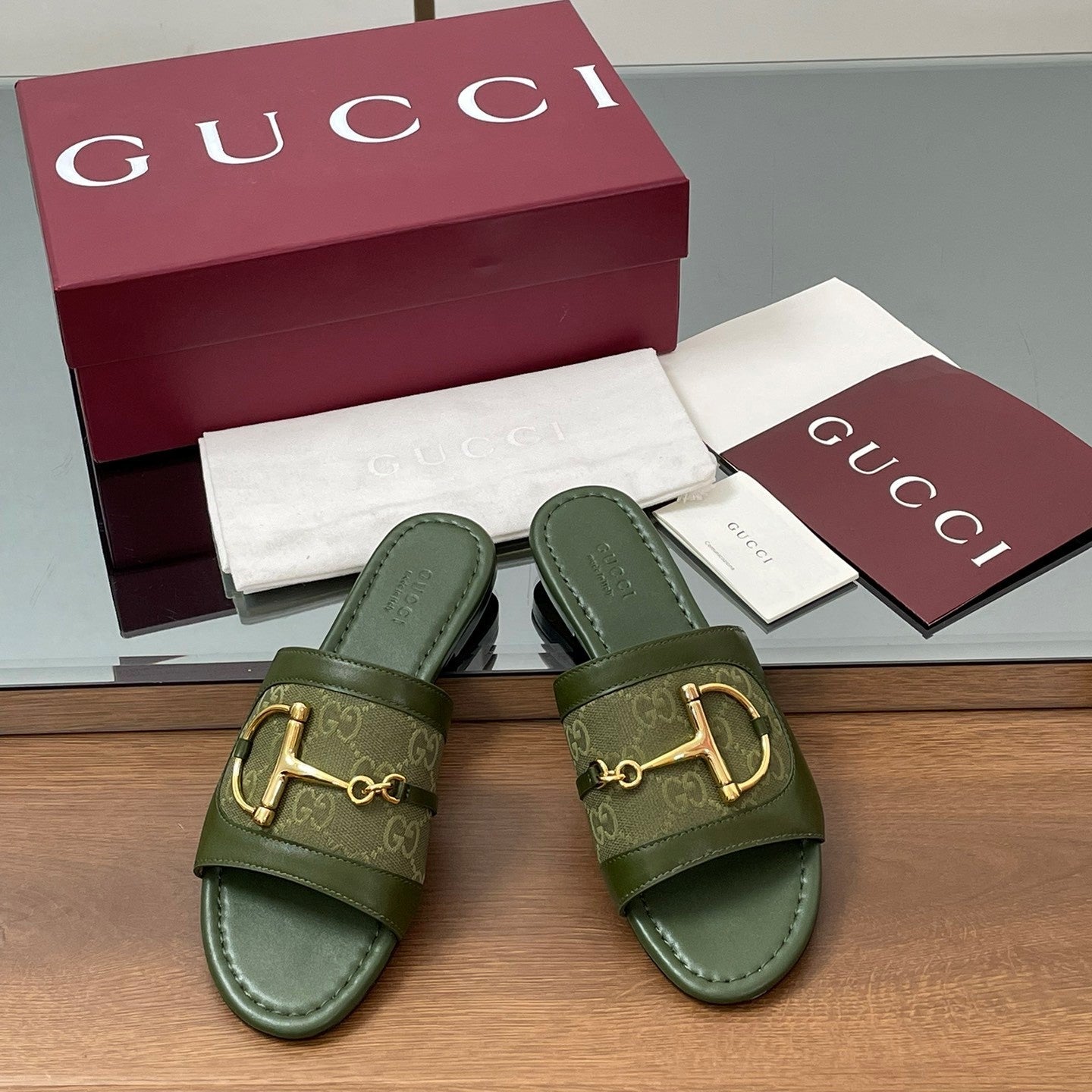 GG D-Shaped Sandals Olive Green Sheepskin Canvas 646463