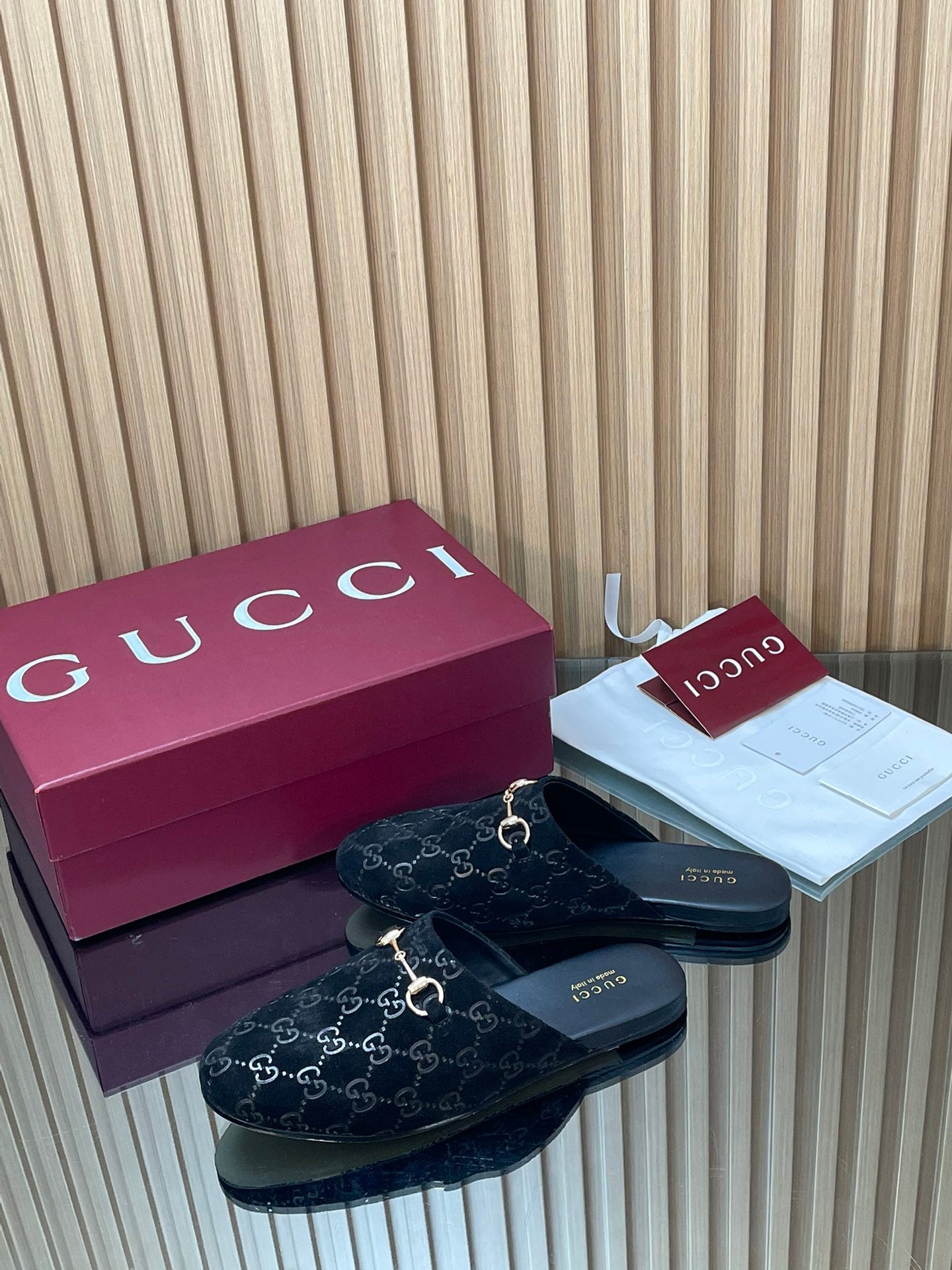 Gucci 25 Horsebit Mule Black GG Suede 563078