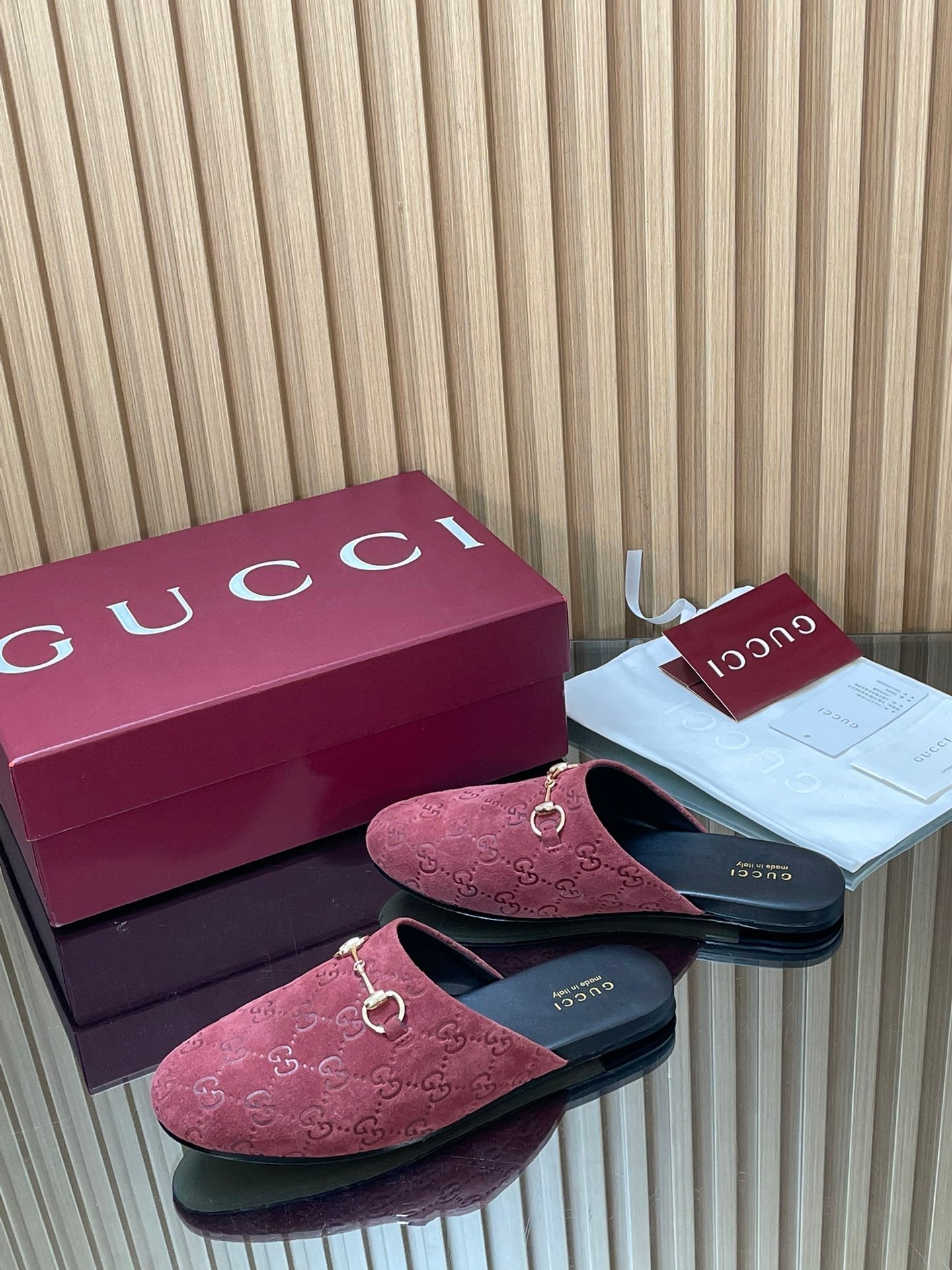 Gucci 25 Horsebit Red Mule GG Suede 563079