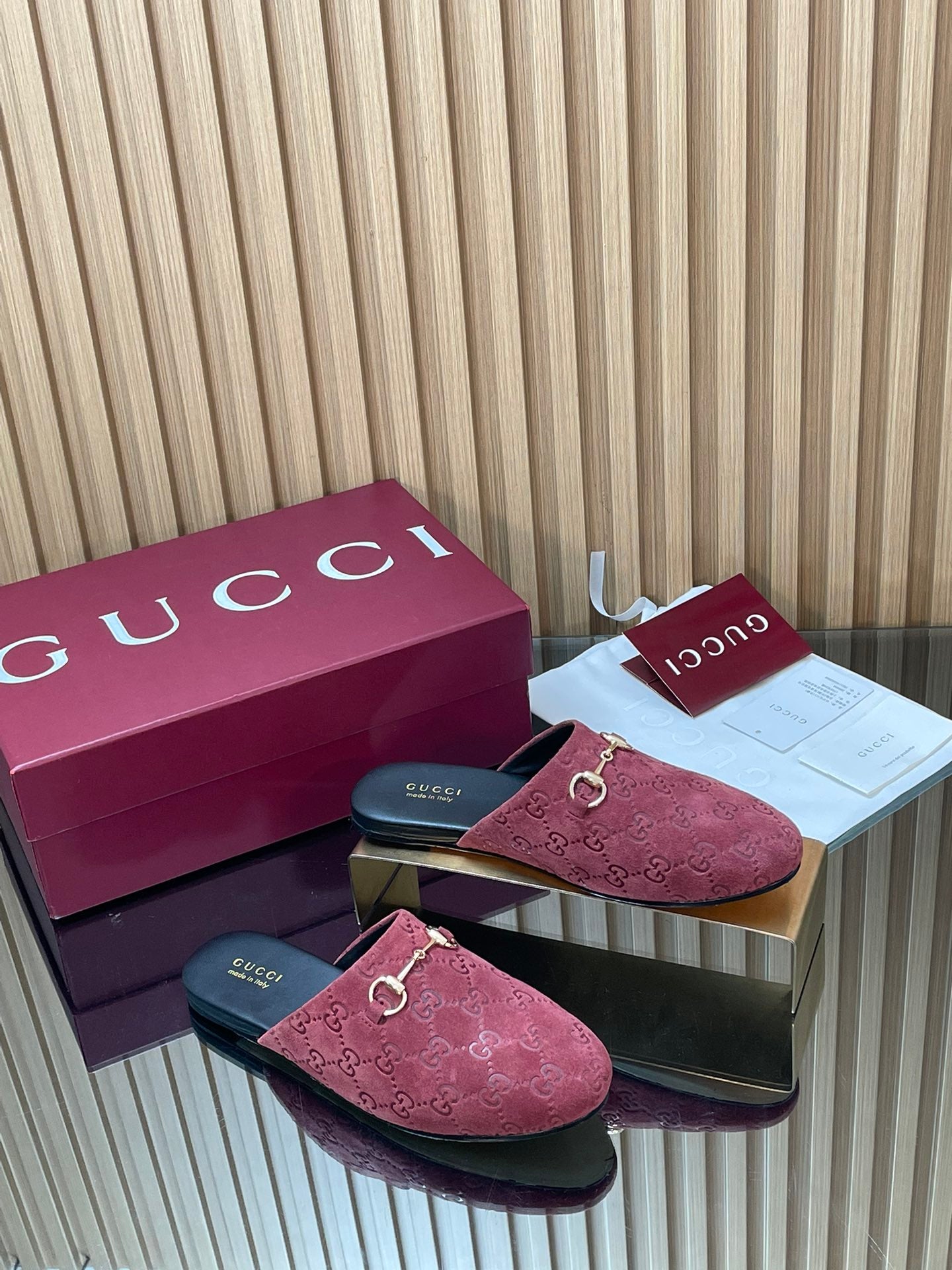 Gucci 25 Horsebit Red Mule GG Suede 563079