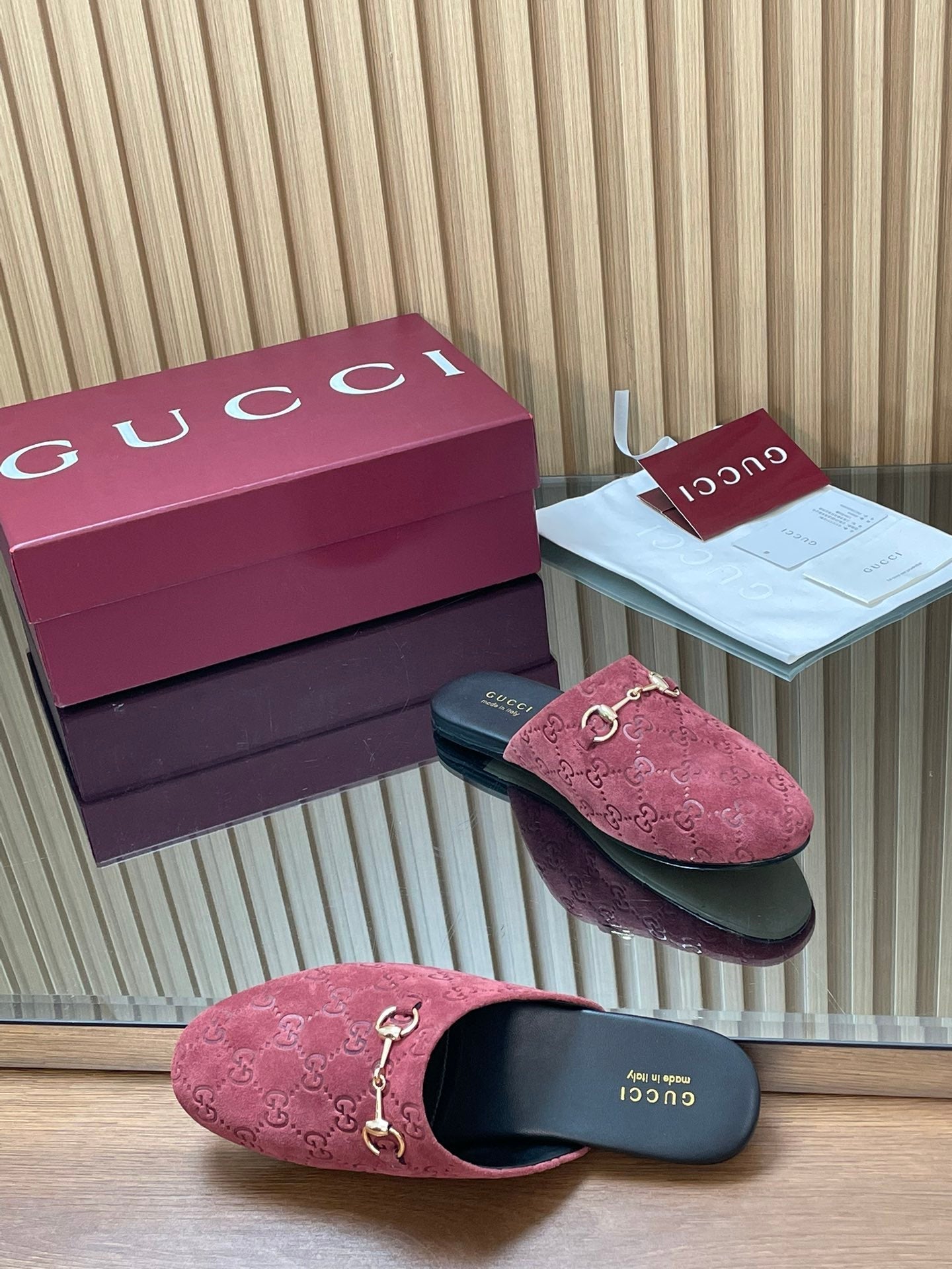 Gucci 25 Horsebit Red Mule GG Suede 563079