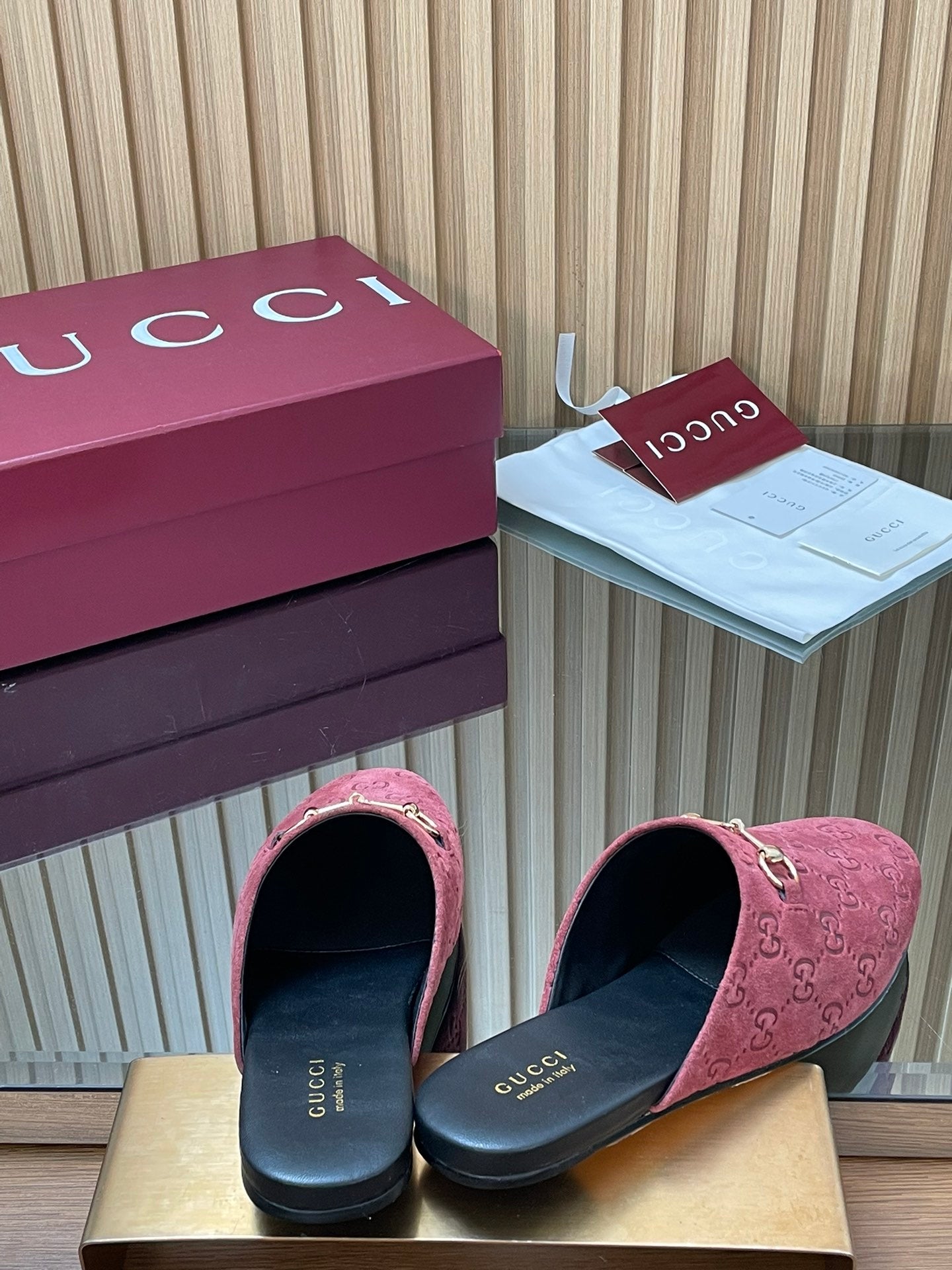 Gucci 25 Horsebit Red Mule GG Suede 563079