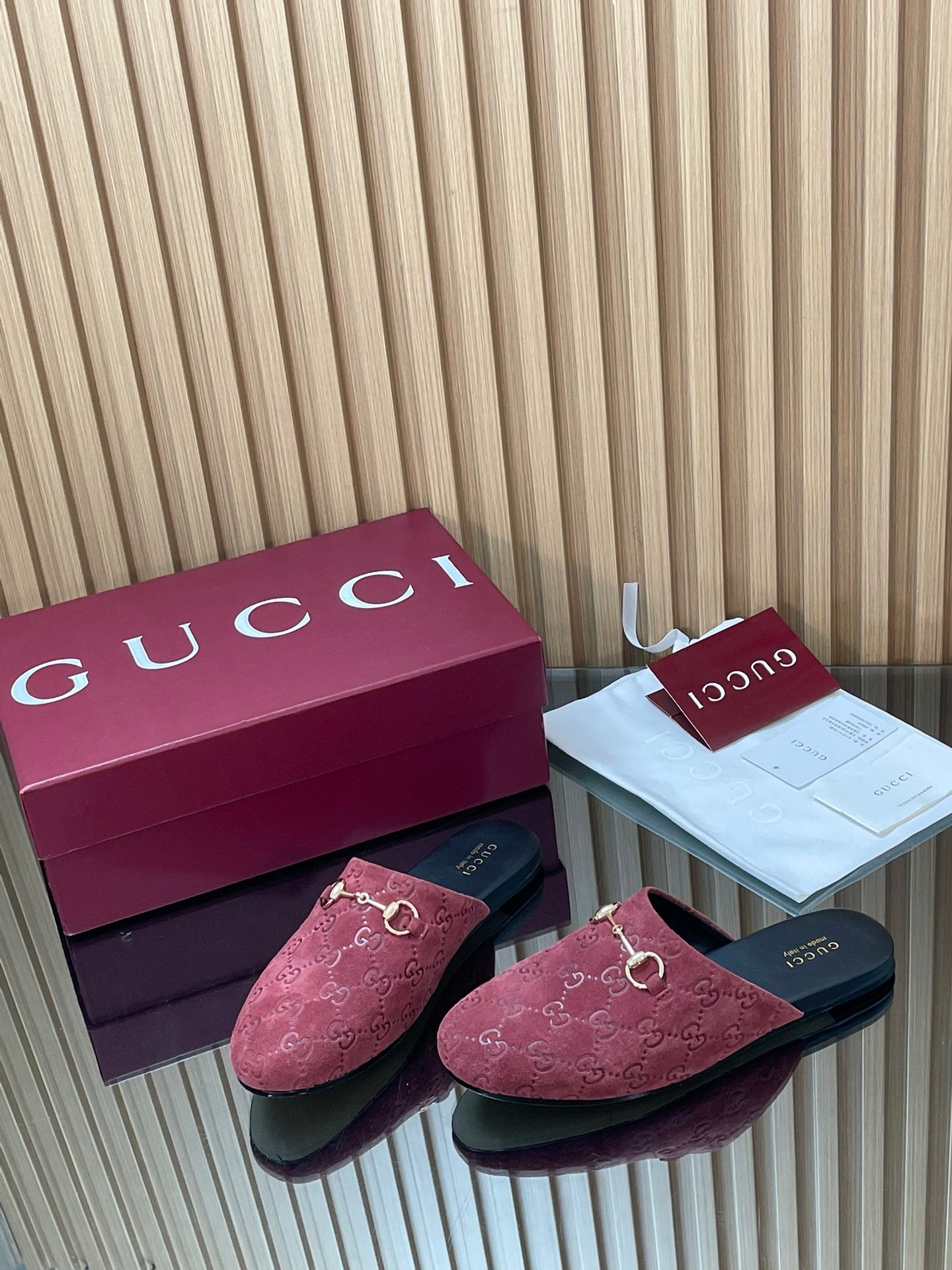 Gucci 25 Horsebit Red Mule GG Suede 563079