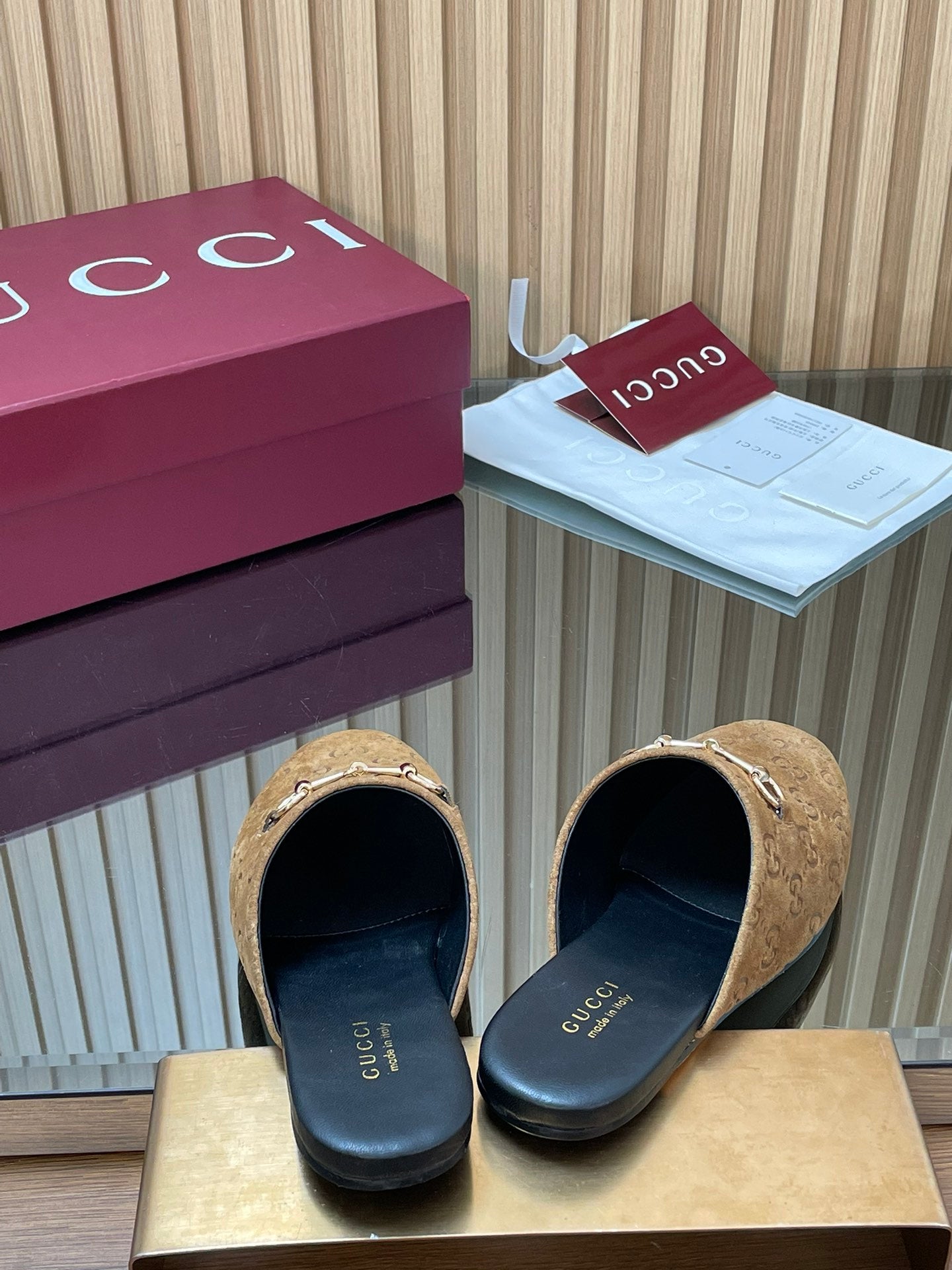 Gucci 25 Horsebit Light Brown Mule GG Suede 563082
