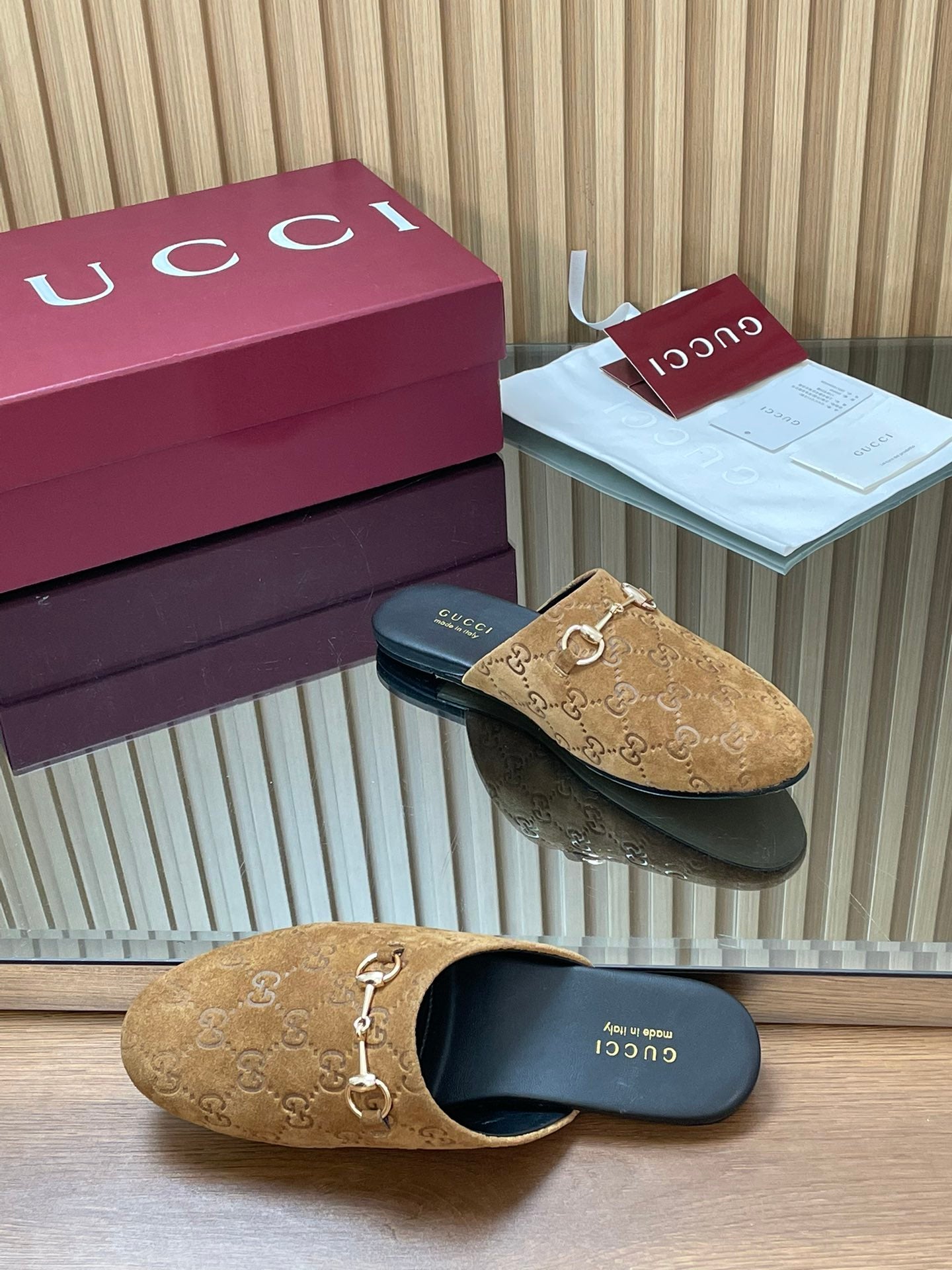 Gucci 25 Horsebit Light Brown Mule GG Suede 563082