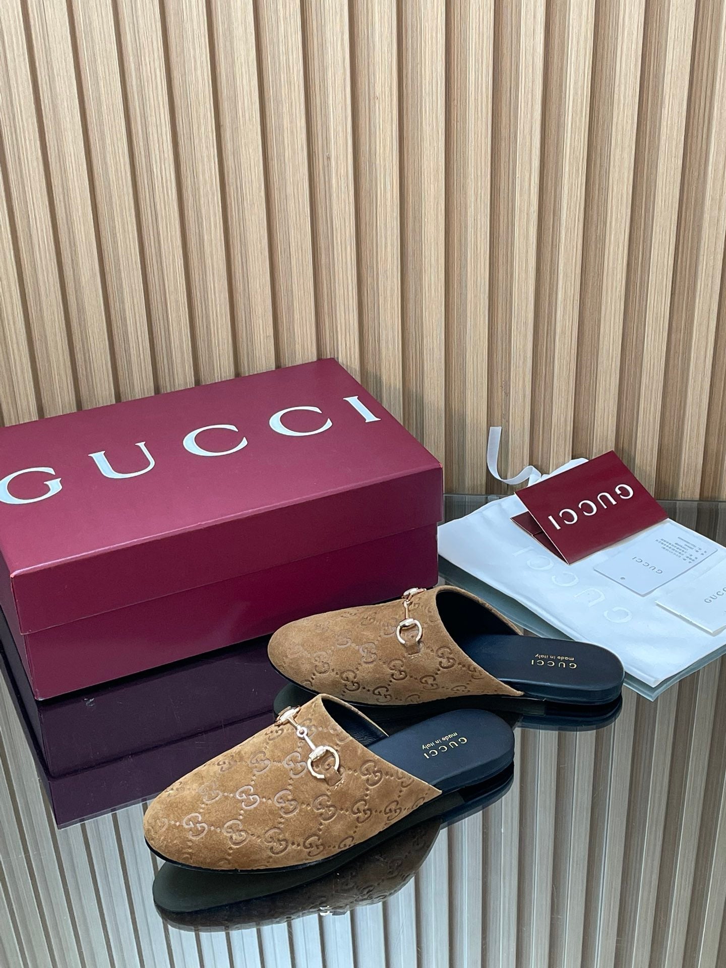 Gucci 25 Horsebit Light Brown Mule GG Suede 563082