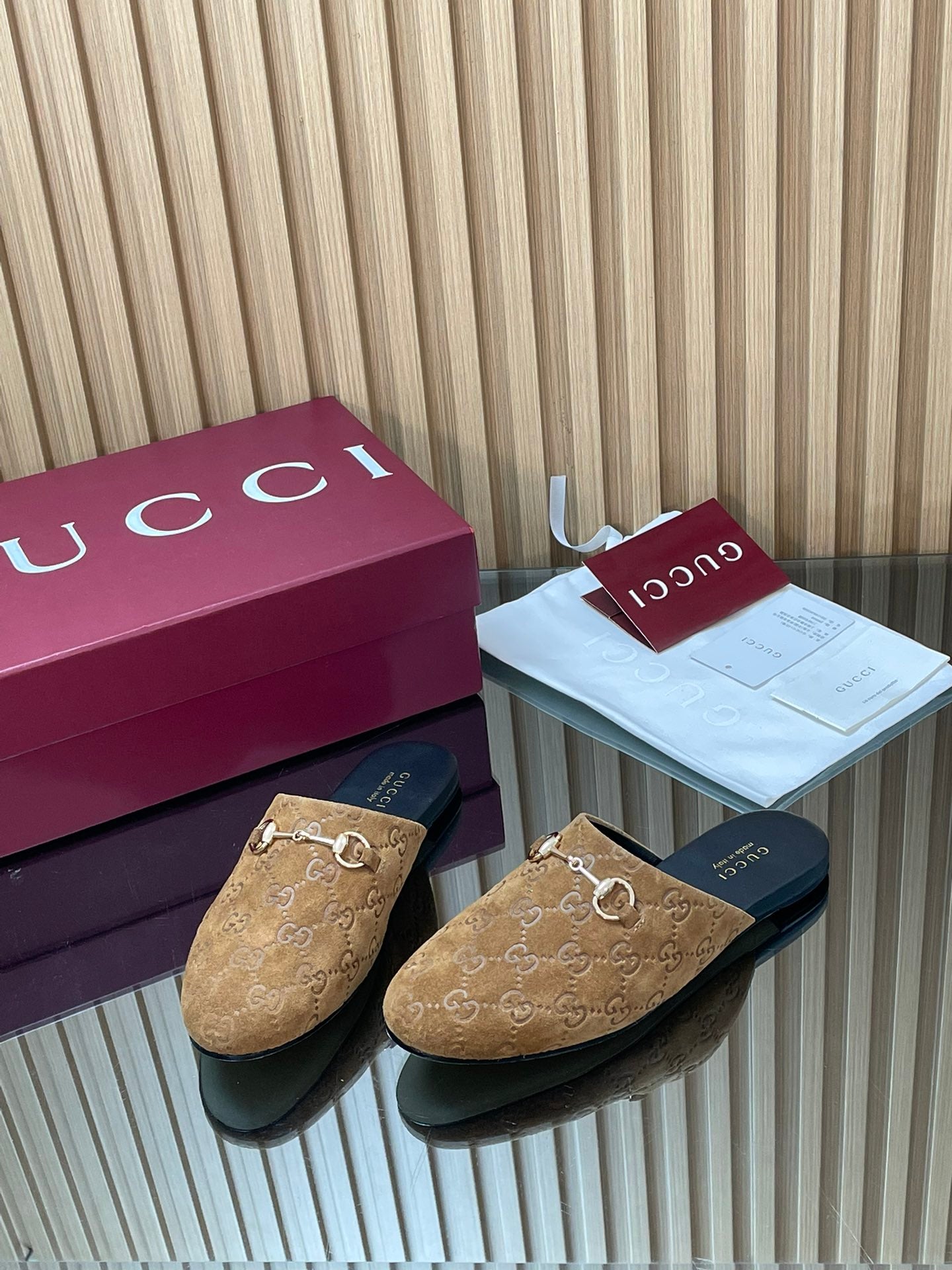Gucci 25 Horsebit Light Brown Mule GG Suede 563082