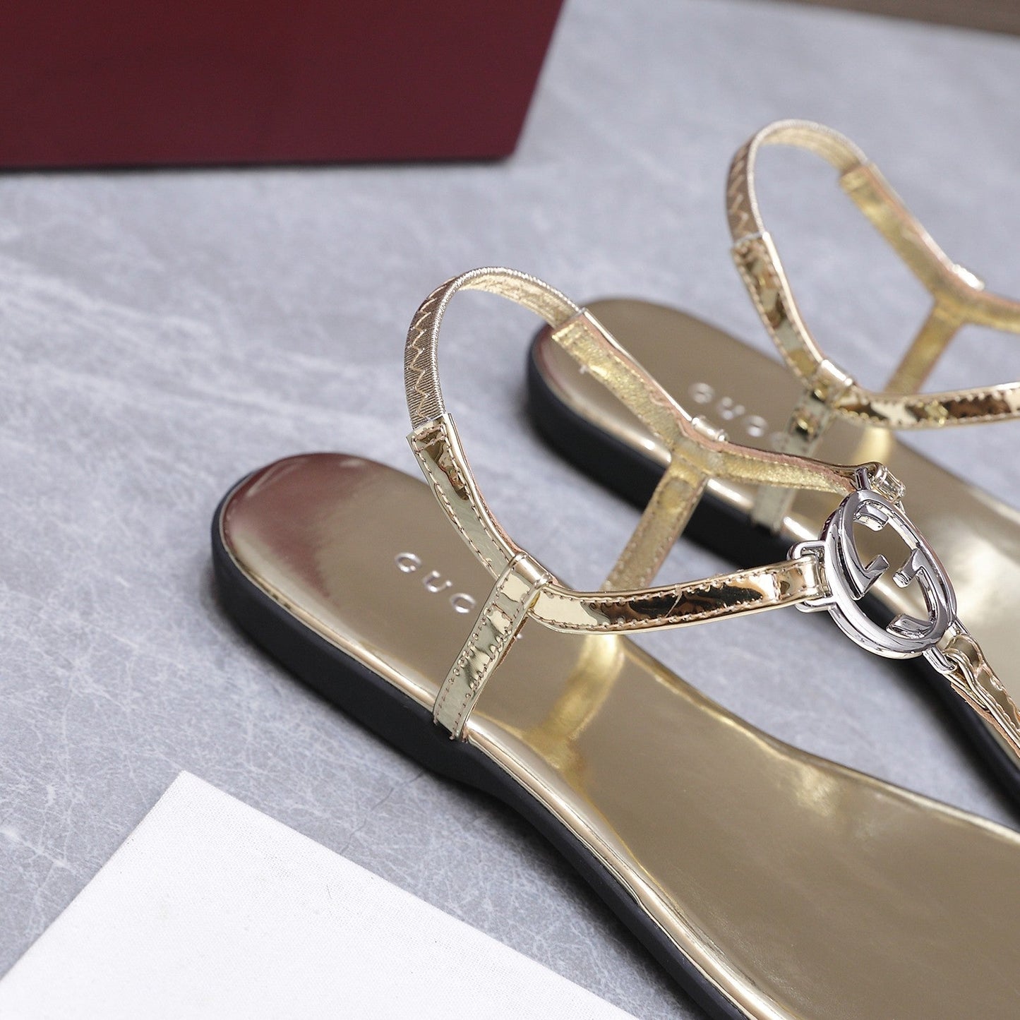 GG Thong Sandal With Interlocking G Gold Sheepskin 864295