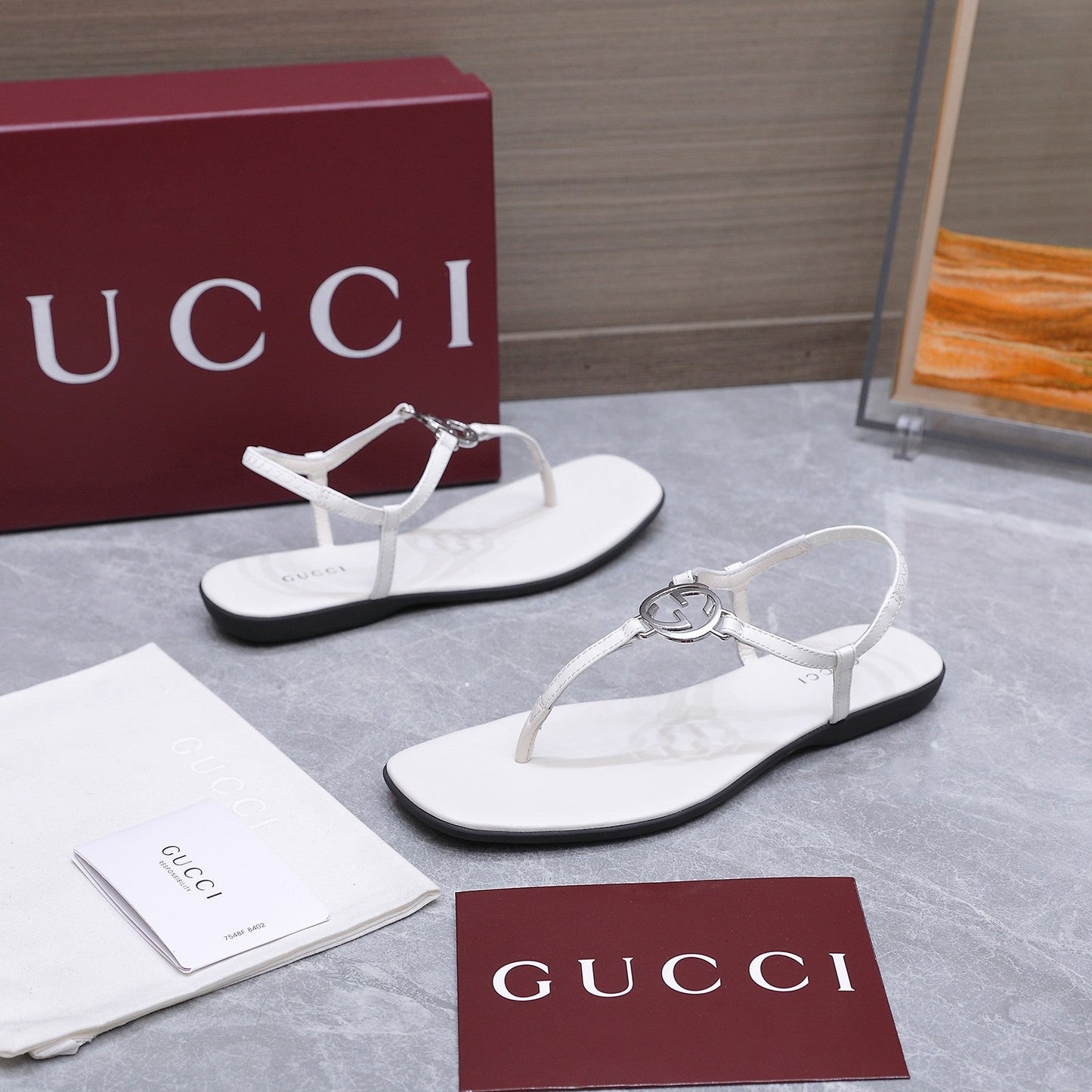 GG Thong Sandal With Interlocking G White Sheepskin 864296