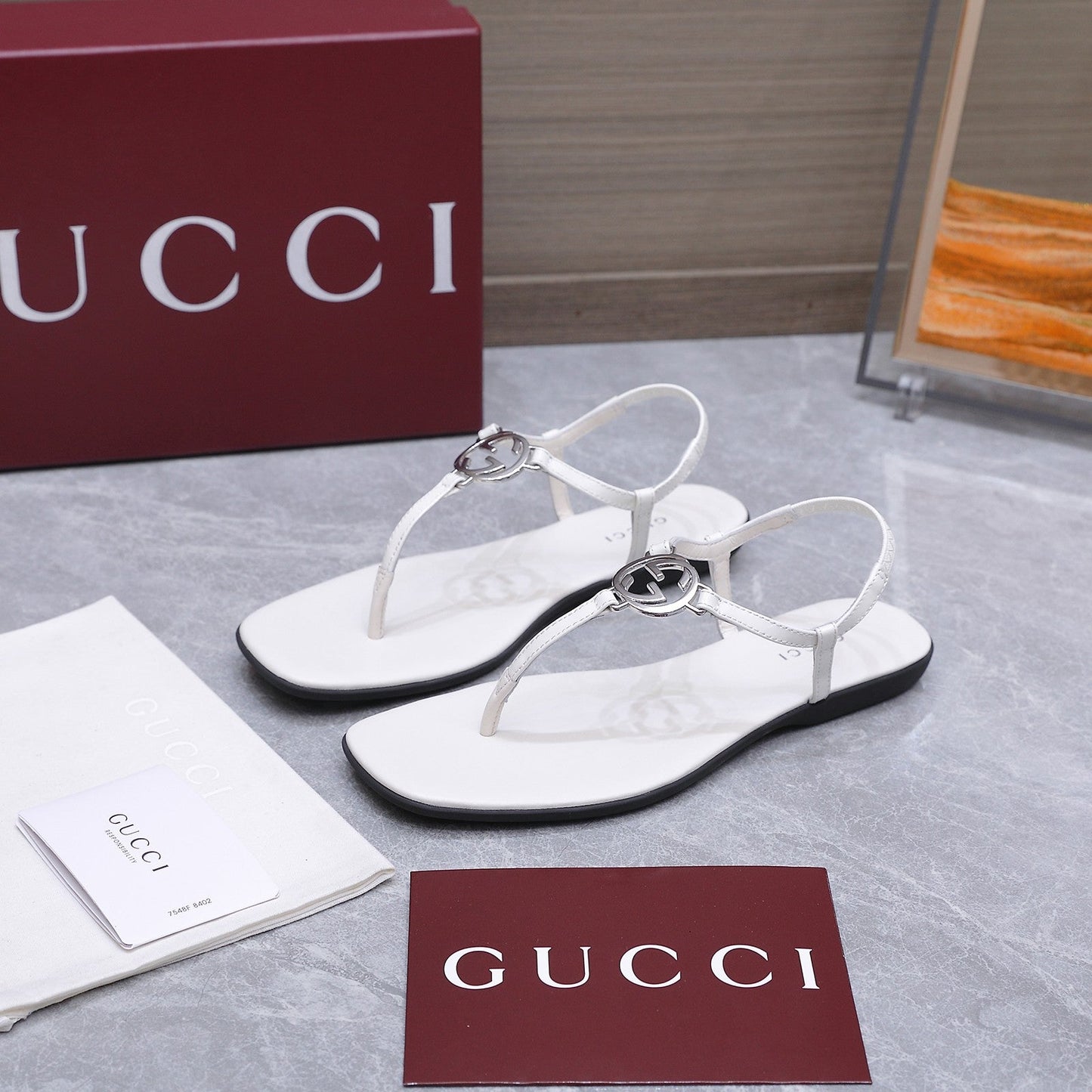 GG Thong Sandal With Interlocking G White Sheepskin 864296