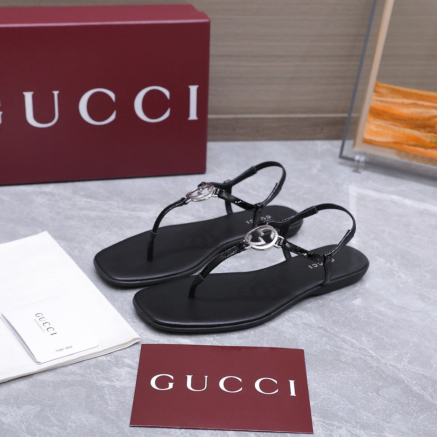GG Thong Sandal With Interlocking G Black Sheepskin 864298