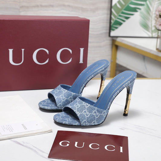 GG 26s Slide 10.5 With Bamboo Motif Blue Canvas 961216