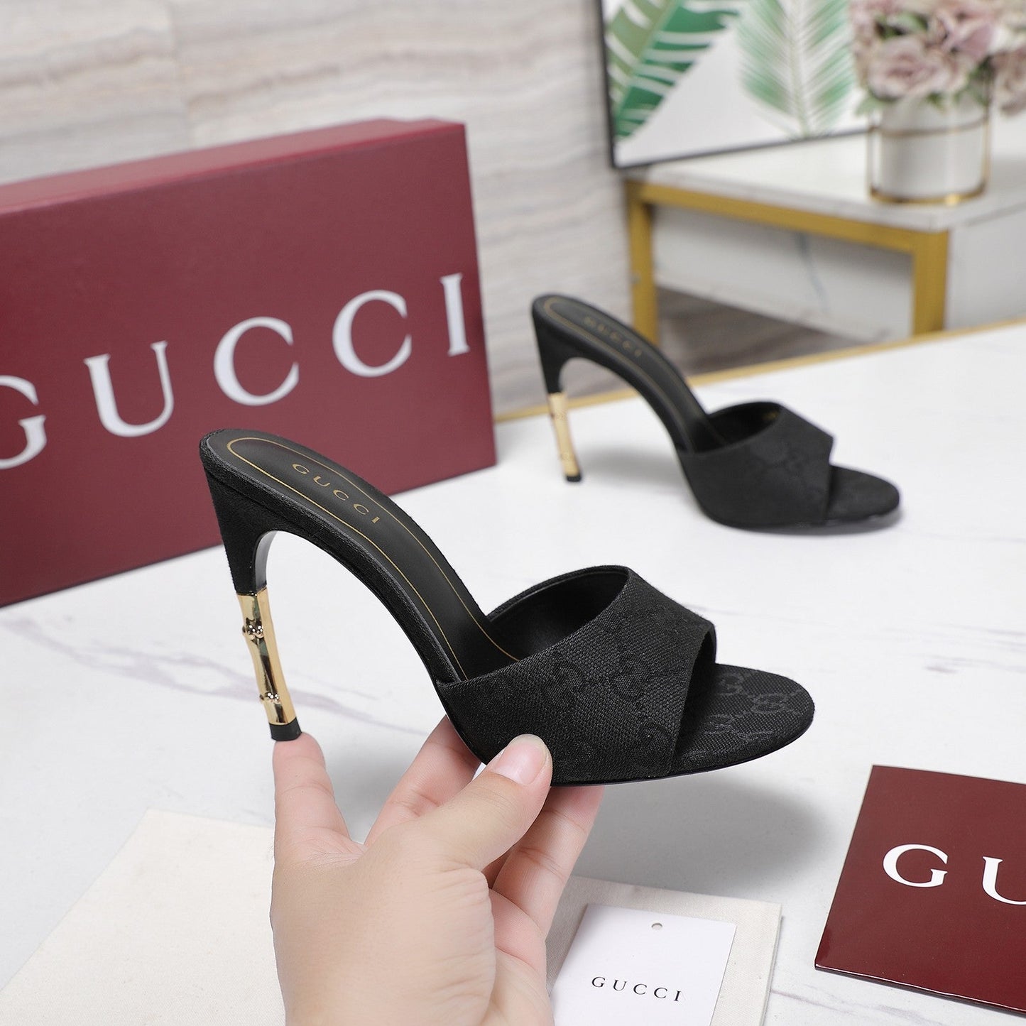 GG 26s Slide 10.5 With Bamboo Motif Black Canvas 961219