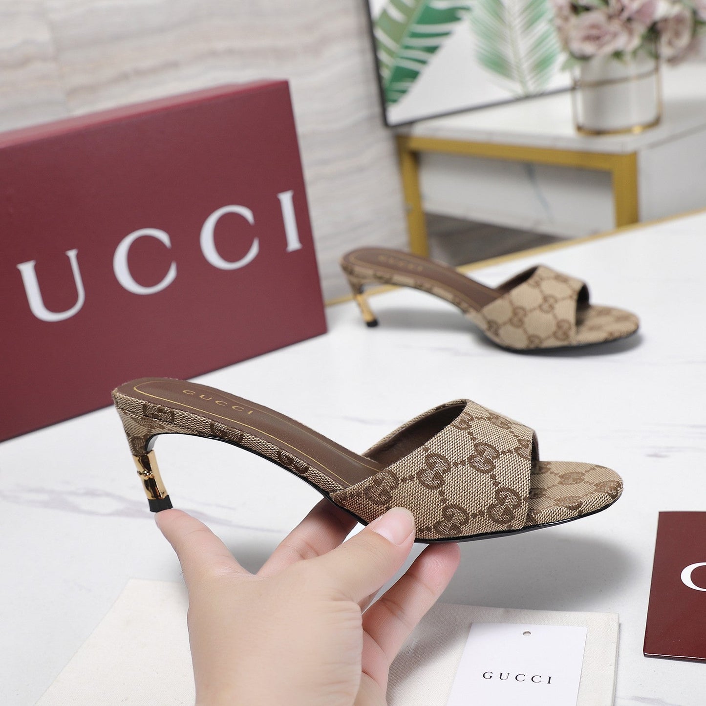 GG 26s Slide 5.5 With Bamboo Motif Beige Canvas 961223