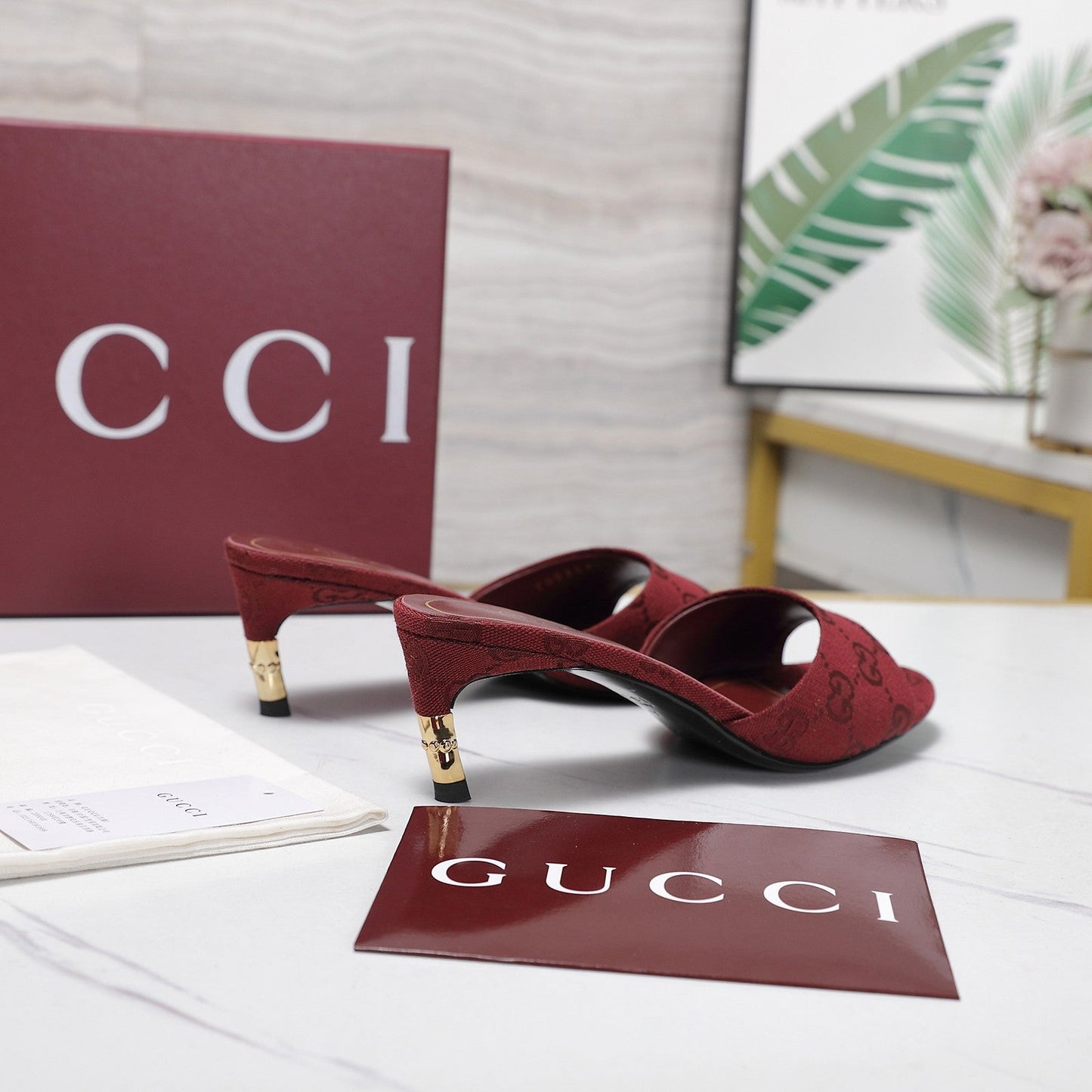 GG 26s Slide 5.5 With Bamboo Motif Red Canvas 961225
