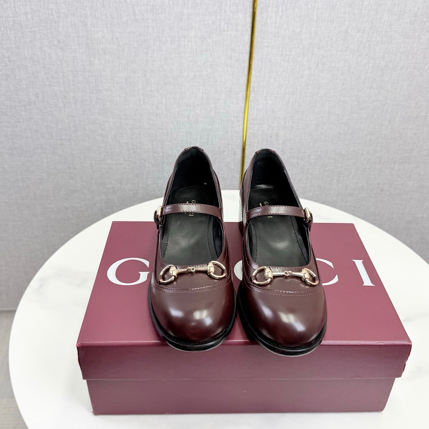 GG 26s Horsebit Loafers Burgundy Glossy Leather 639923