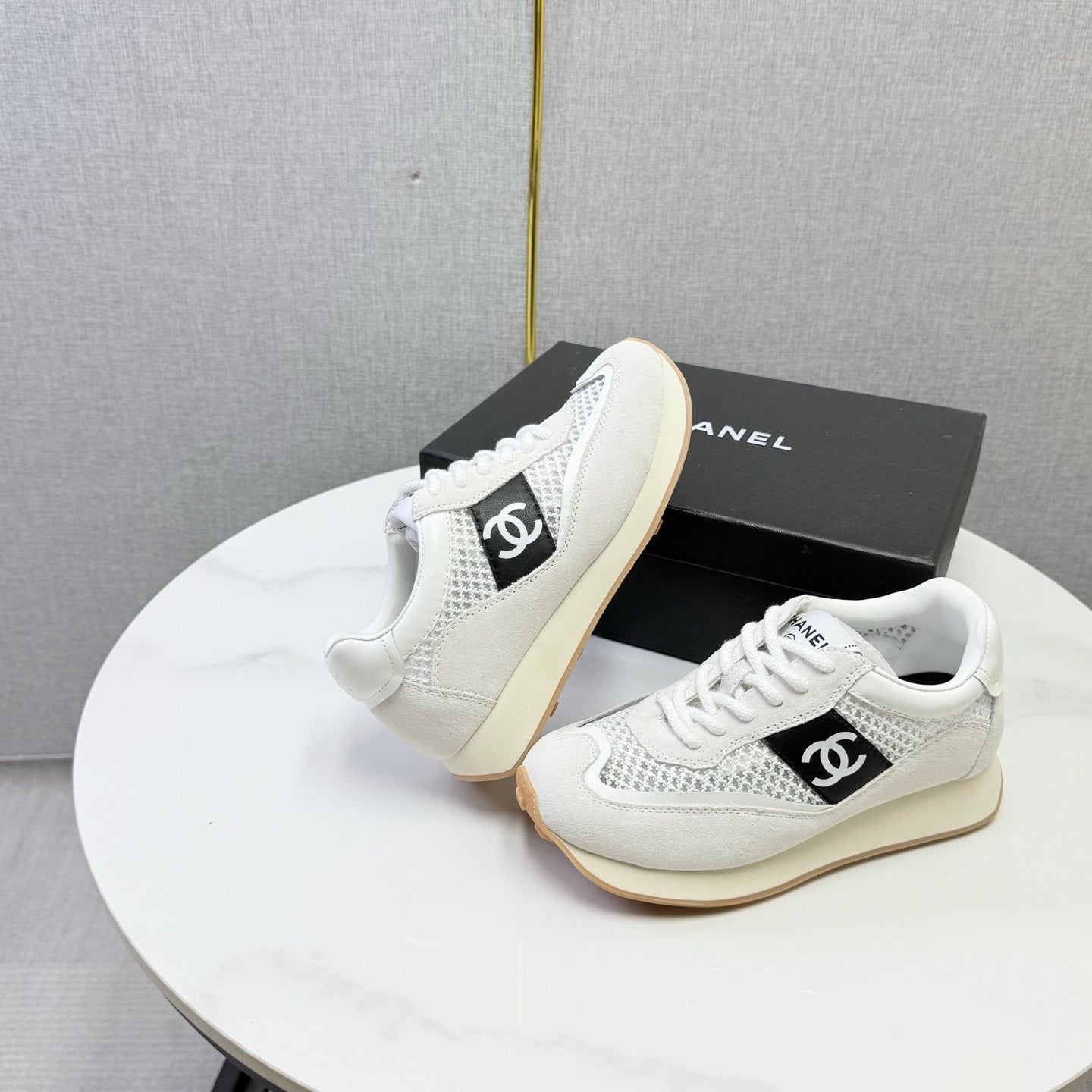 CC 26s Trainer Sneakers White Mesh Suede 865802