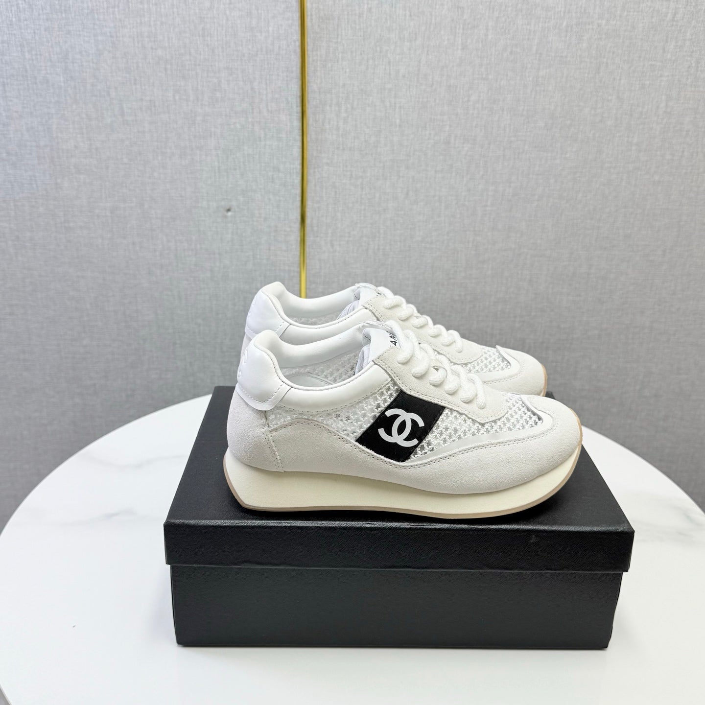 CC 26s Trainer Sneakers White Mesh Suede 865802