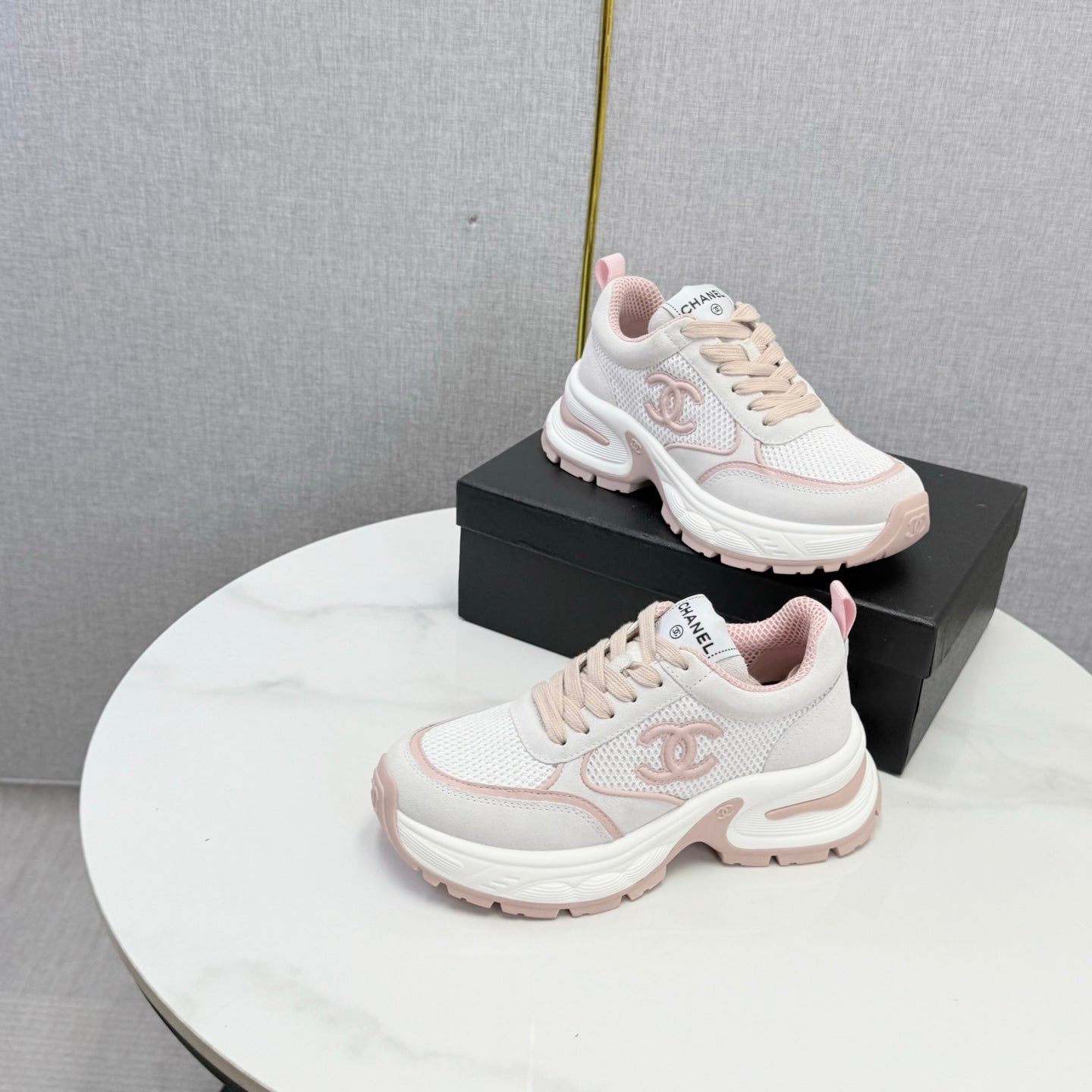 CC 26s Casual Sneakers White Pink Mesh Suede 865840