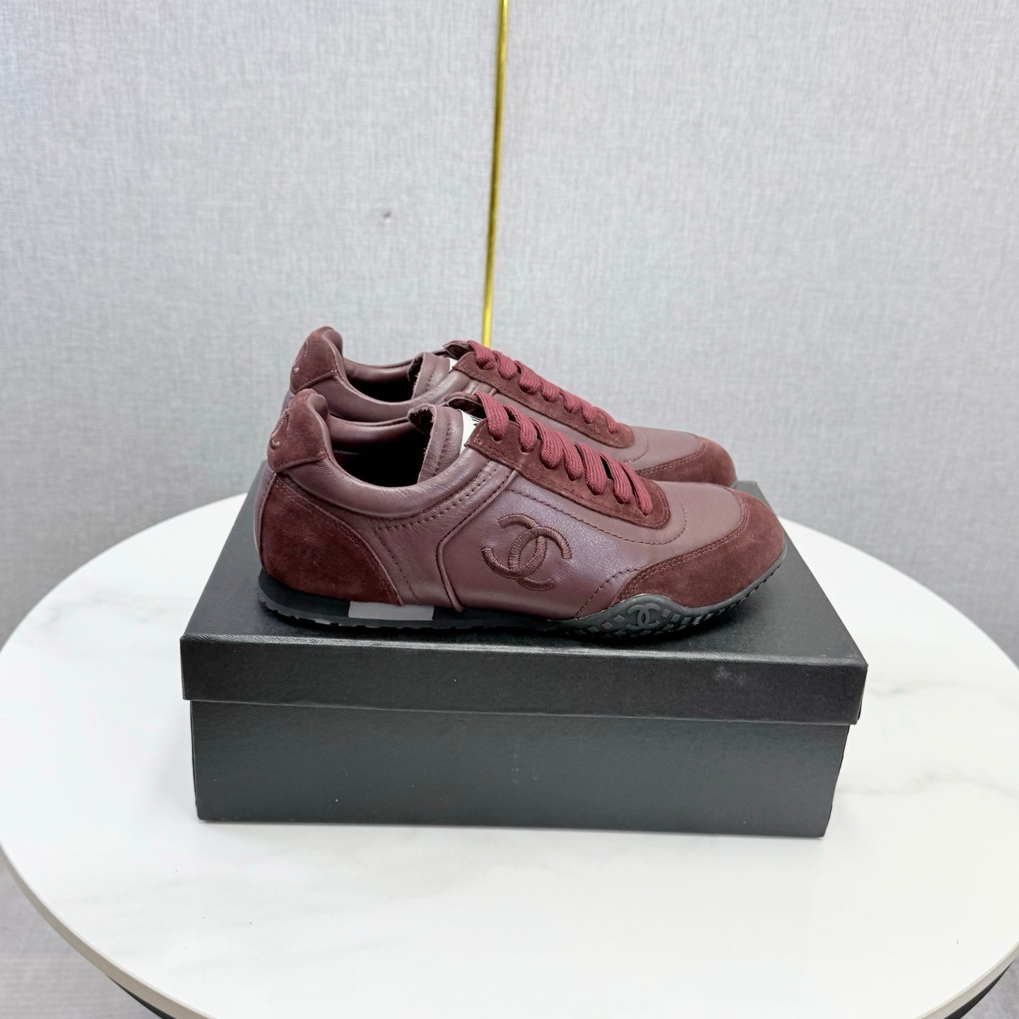 CC 26s Sneakers Burgundy Leather Suede 972902