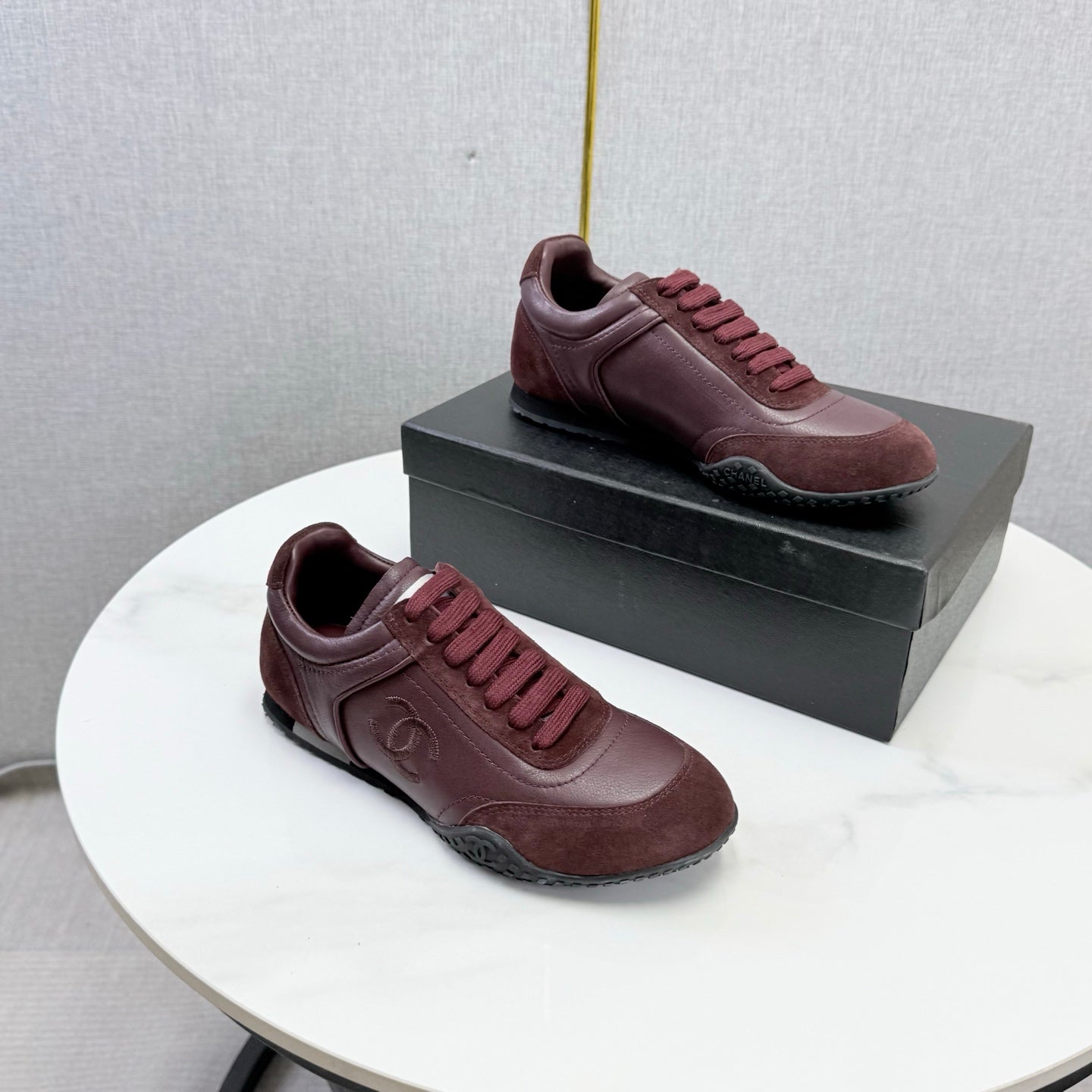 CC 26s Sneakers Burgundy Leather Suede 972902