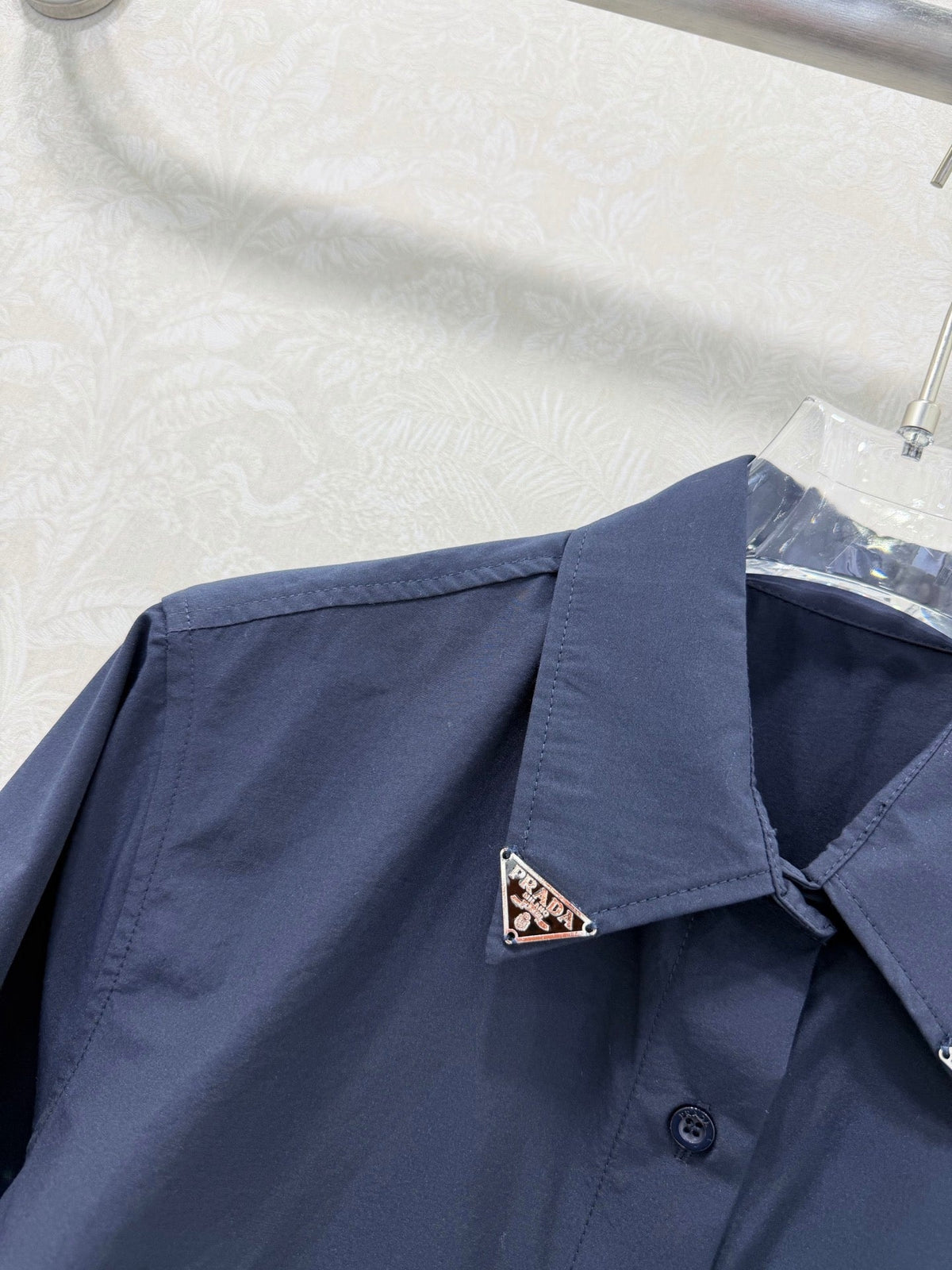 Prada 26s Shirt Classic Triangle Logo Decoration Navy Blue Twill Cotton
