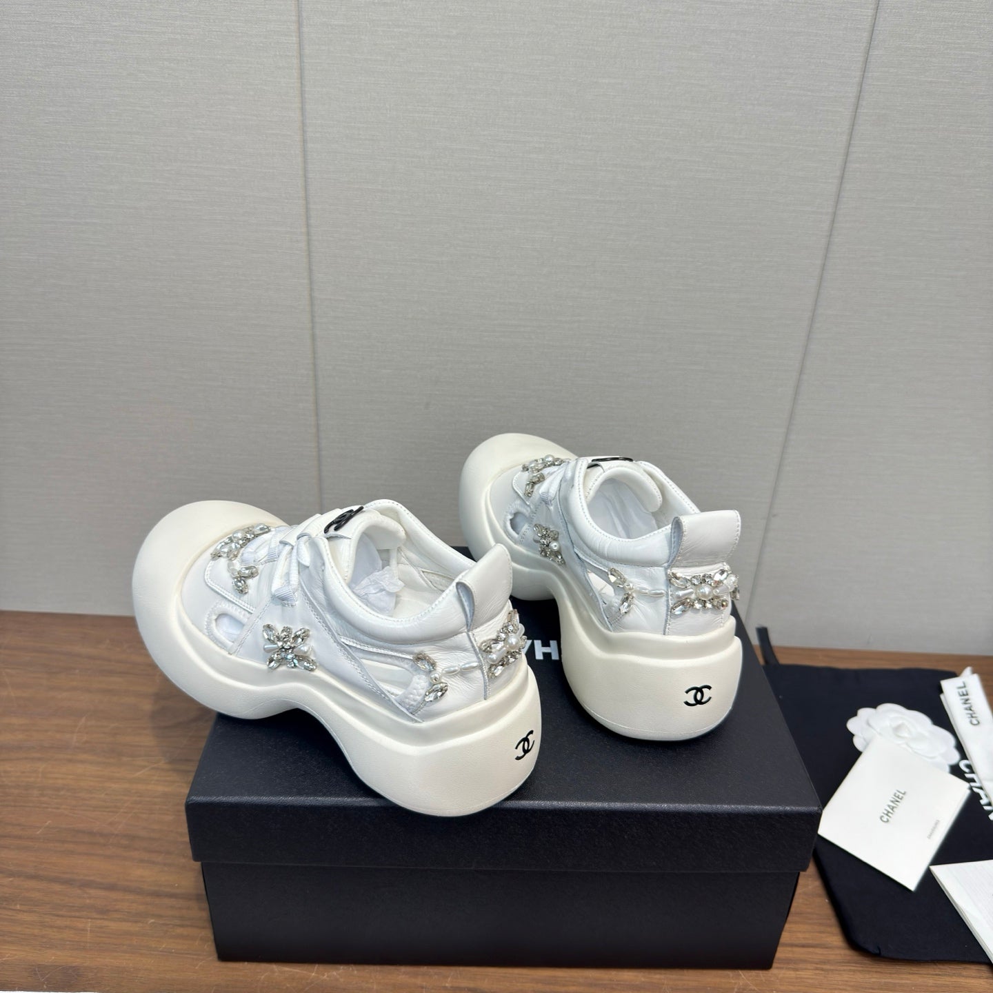 CC 26s Casual Shoes White Canvas 766799