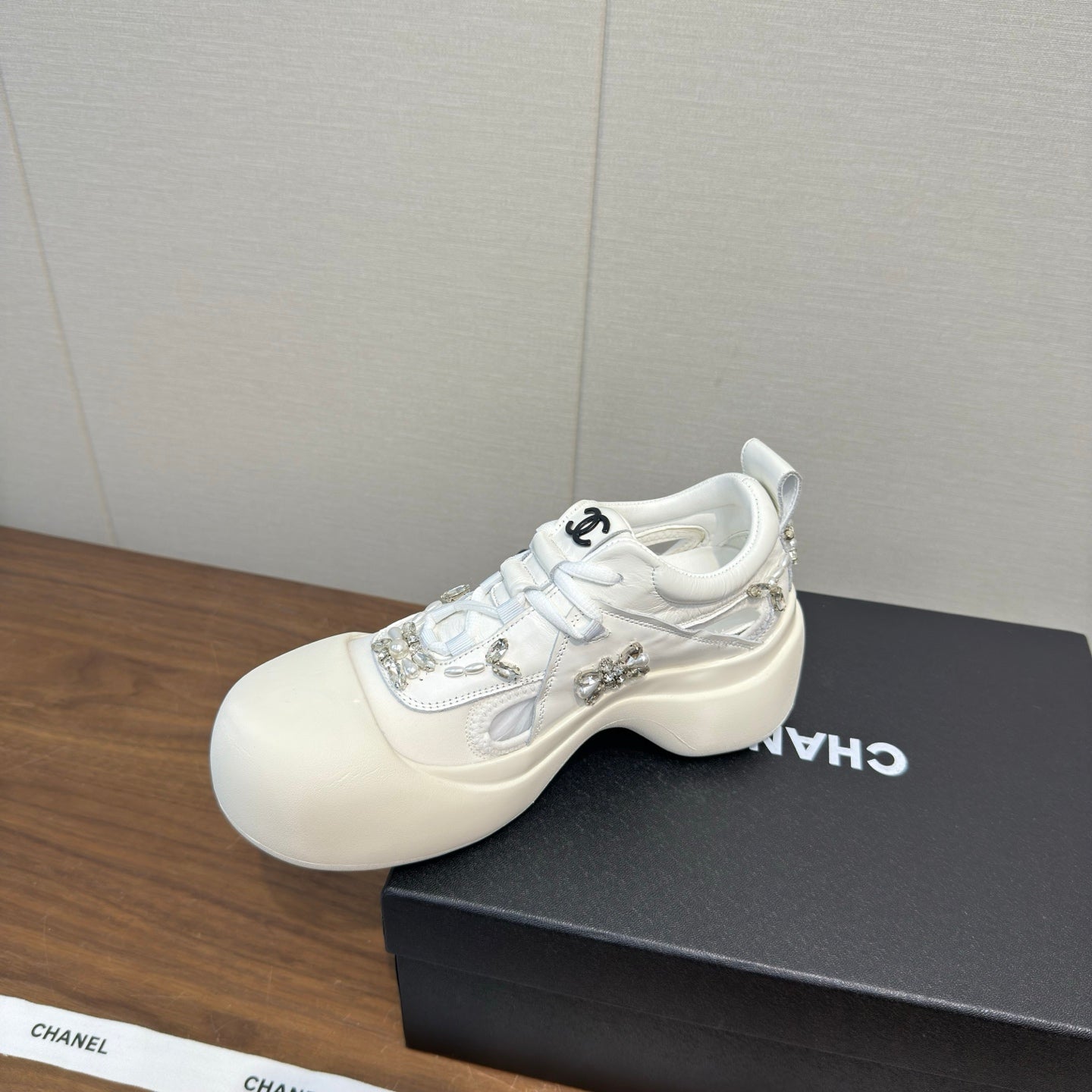 CC 26s Casual Shoes White Canvas 766799
