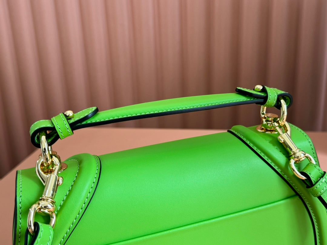 GG Blondie Medium Handbag 27cm Green Calfskin
