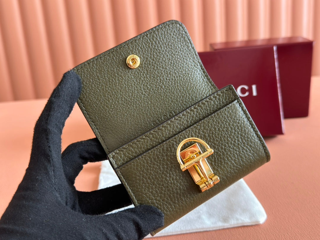 Softbit Card Case 10.5 In  Green Grainy Calfskin Gold Hardware