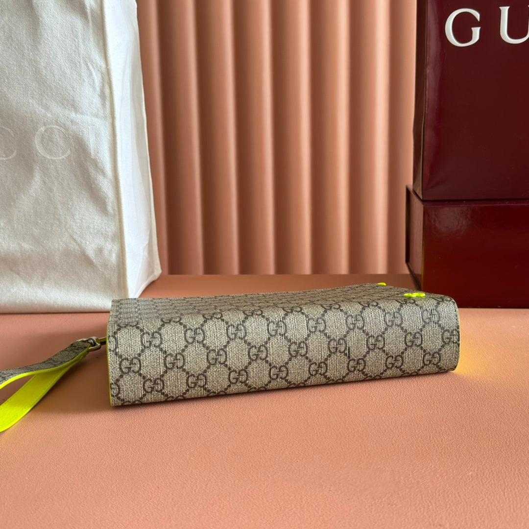 GG Small Bicolor Supreme Pouch Neon Beige Canvas Leather