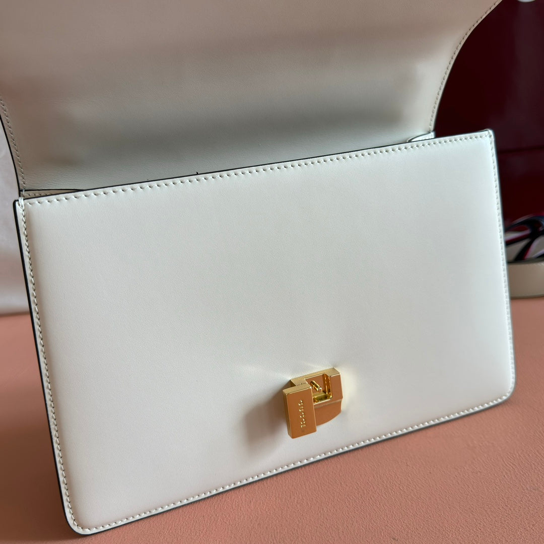 GG Sylvie Mini Chain Flap Bag White Lambskin 285219