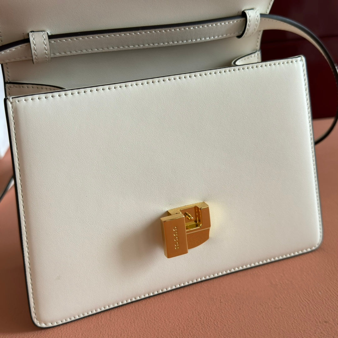 GG Sylvie Mini Chain Bag White Lambskin 285220