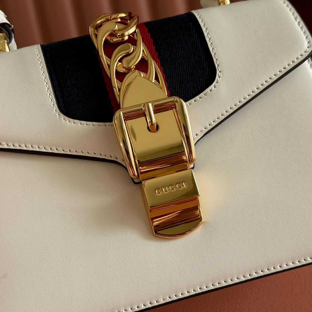 GG Sylvie Mini Chain Bag White Lambskin 285220