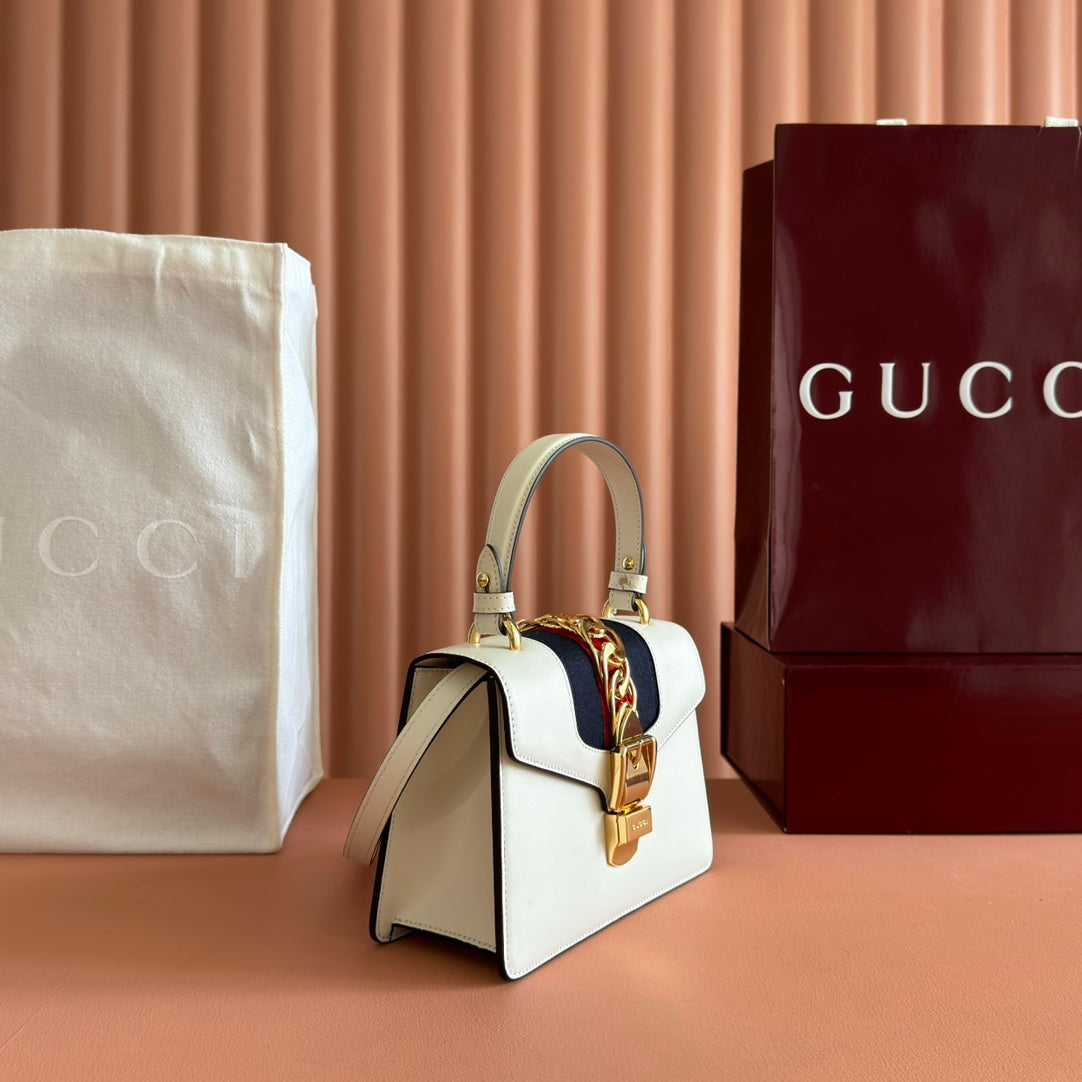 GG Sylvie Mini Chain Bag White Lambskin 285220