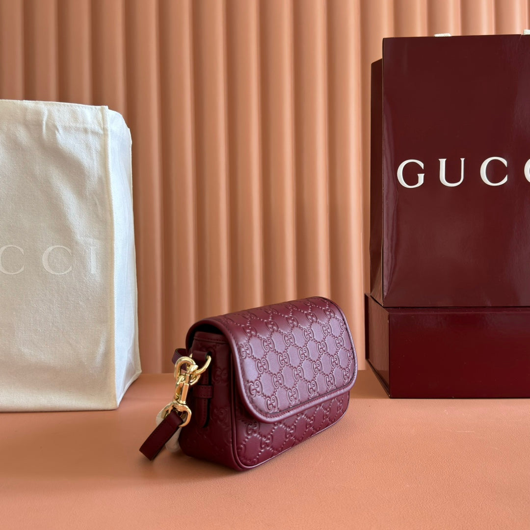 GG Emblem Medium Shoulder Bag Burgundy Embossed Cowhide