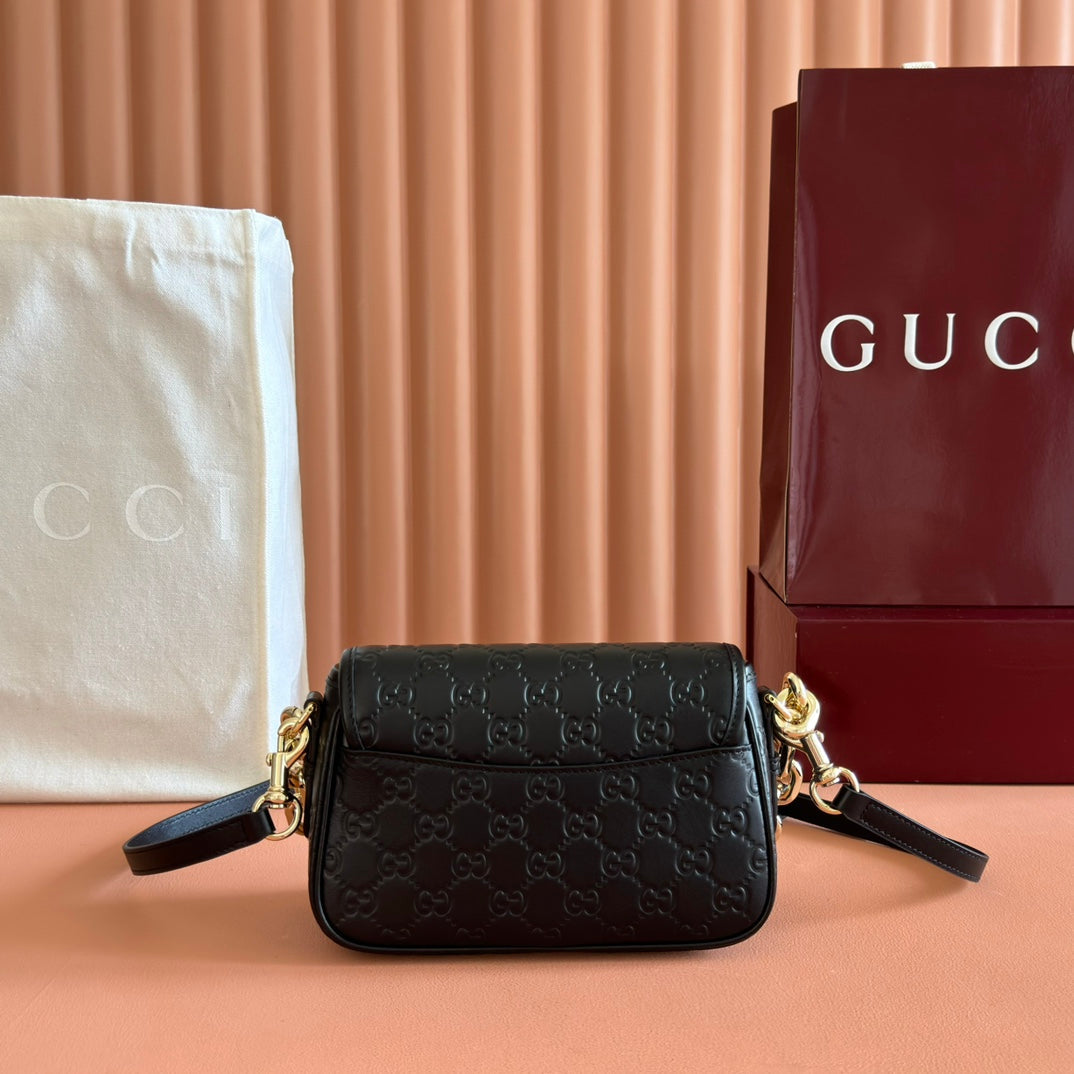 GG Emblem Medium Shoulder Bag Black Embossed Cowhide