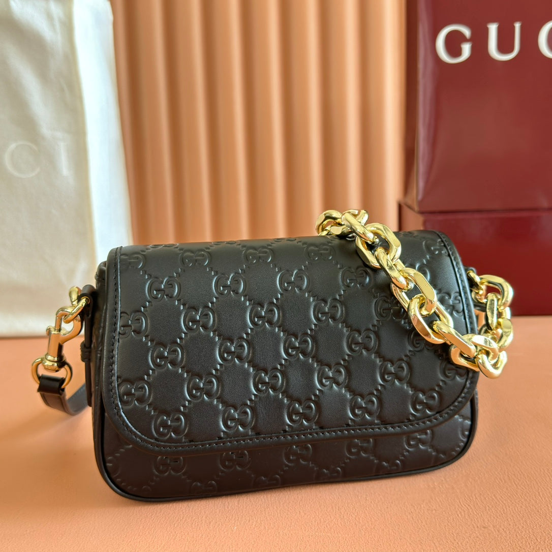 GG Emblem Medium Shoulder Bag Black Embossed Cowhide
