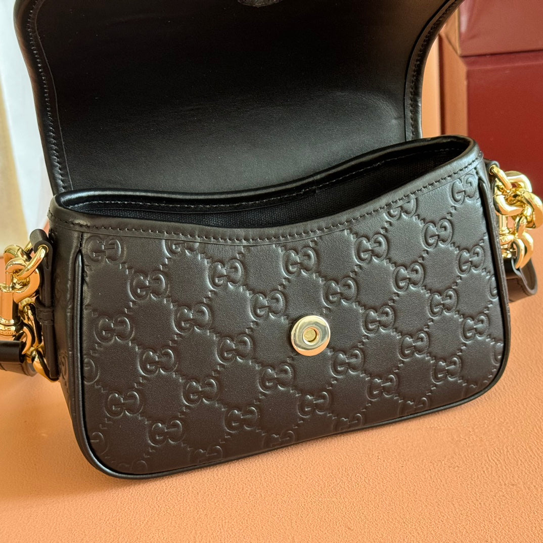 GG Emblem Medium Shoulder Bag Black Embossed Cowhide