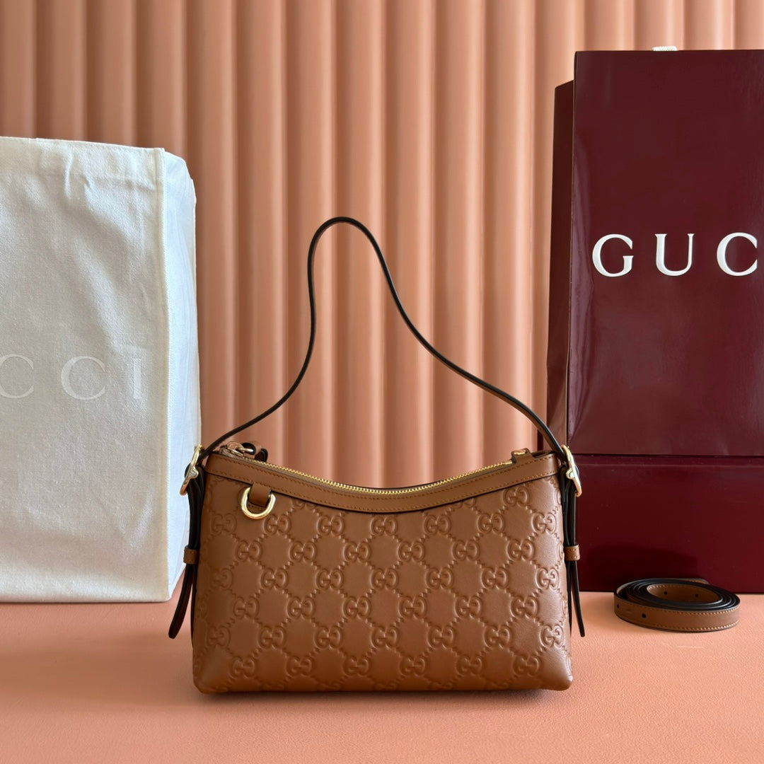 GG Emblem Shoulder Bag Brown Embossed Cowhide