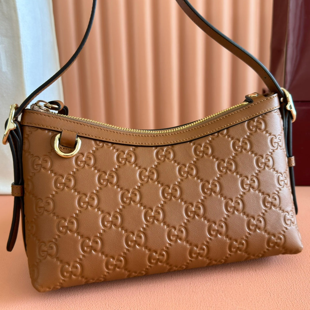 GG Emblem Shoulder Bag Brown Embossed Cowhide