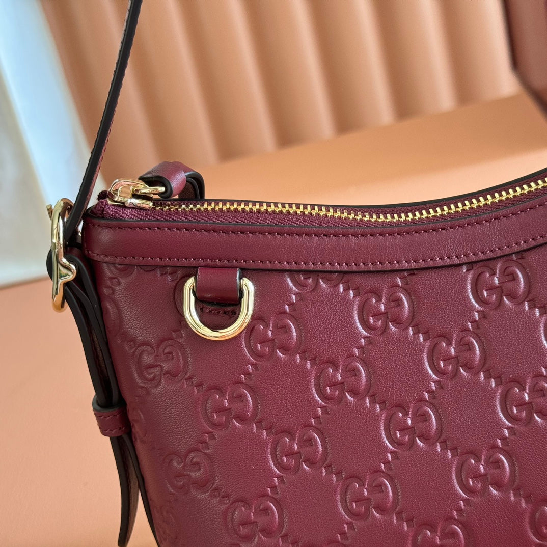 GG Emblem Shoulder Bag Burgundy Embossed Cowhide