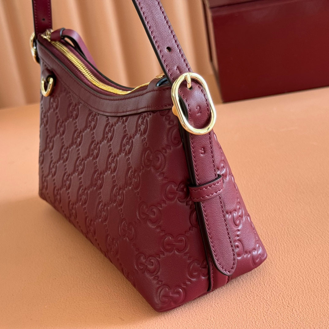 GG Emblem Shoulder Bag Burgundy Embossed Cowhide